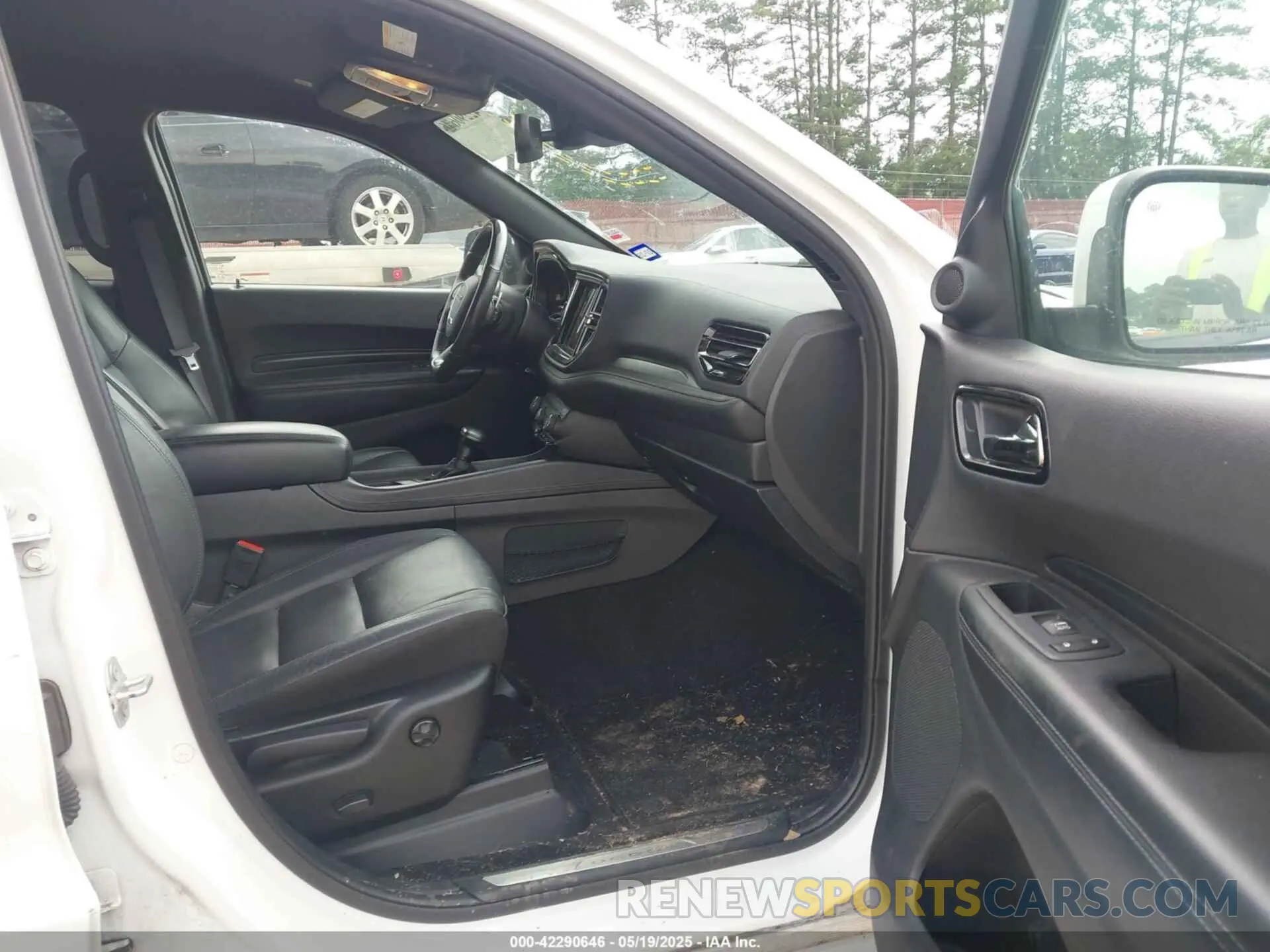 5 Photograph of a damaged car 1C4RDHDGXNC103143 DODGE DURANGO 2022