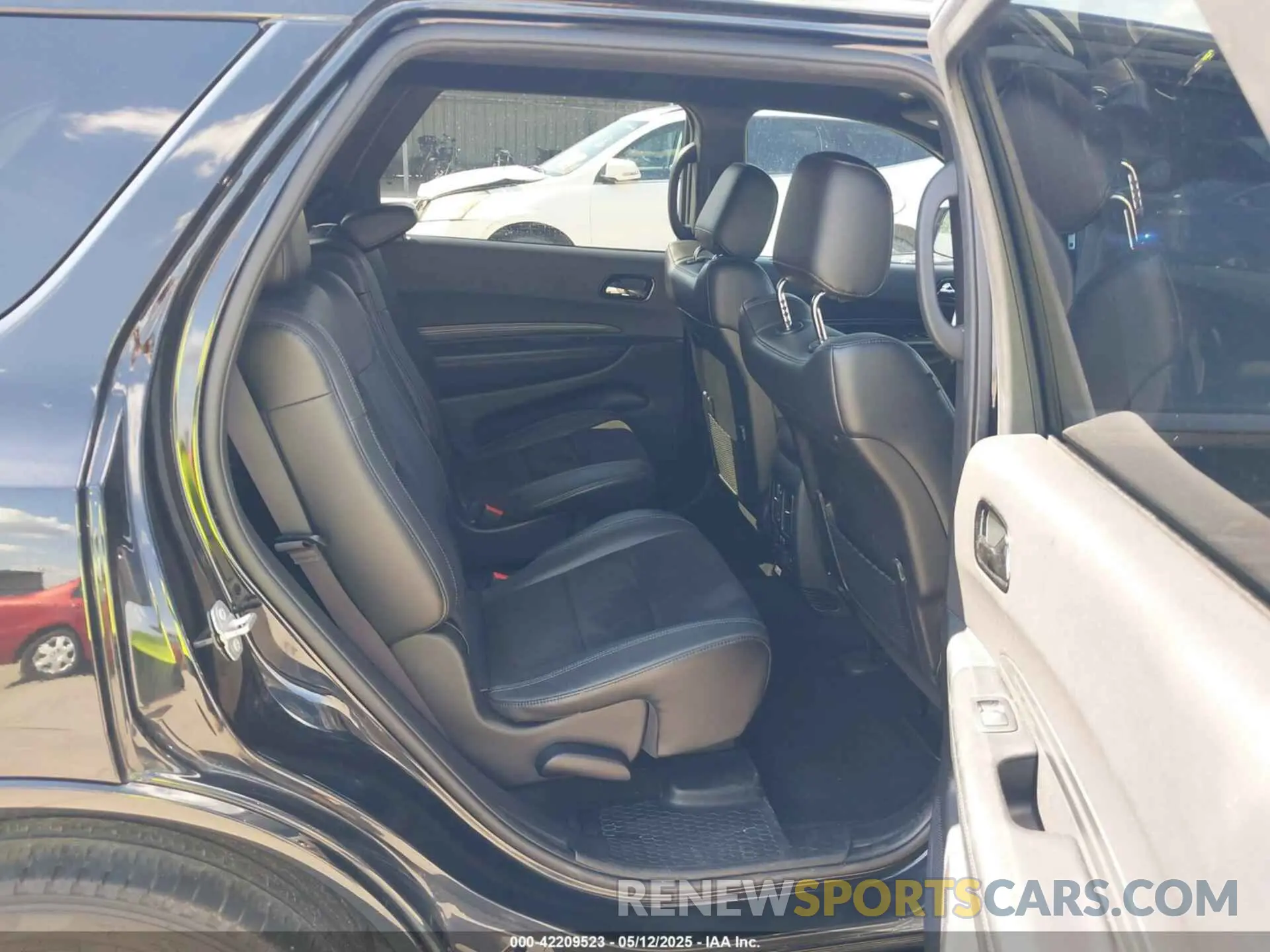 8 Photograph of a damaged car 1C4RDHDGXNC159017 DODGE DURANGO 2022