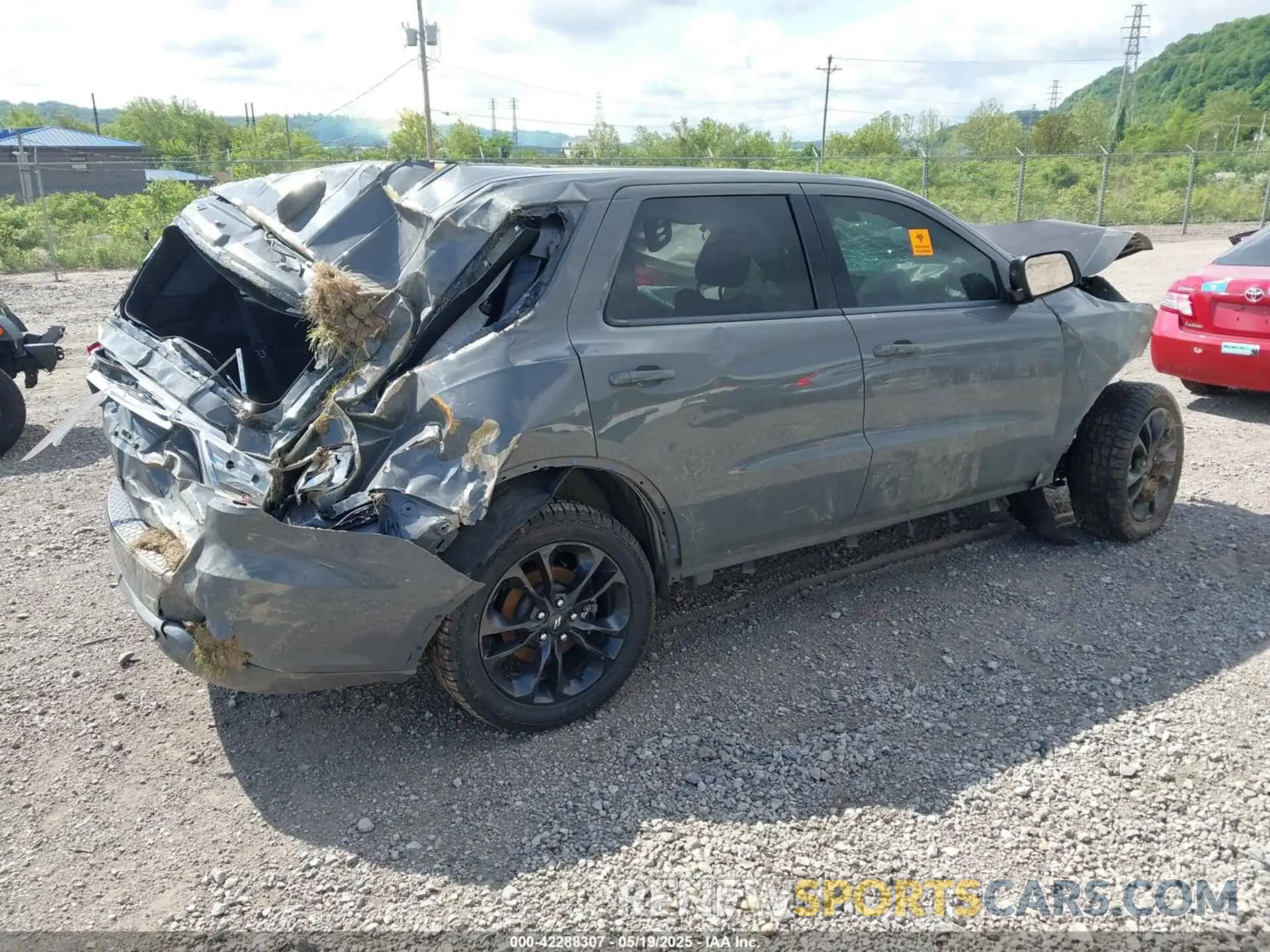4 Photograph of a damaged car 1C4RDJAG0NC104782 DODGE DURANGO 2022