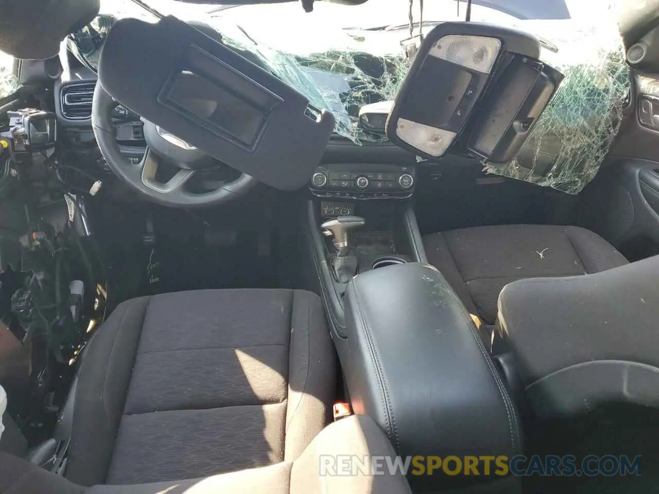 8 Photograph of a damaged car 1C4RDJAG9NC174622 DODGE DURANGO 2022