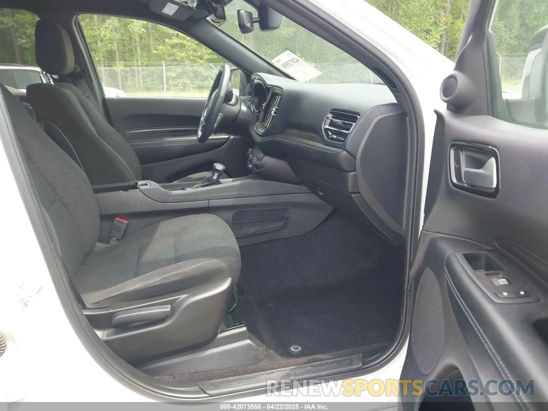 5 Photograph of a damaged car 1C4RDJAGXNC173642 DODGE DURANGO 2022