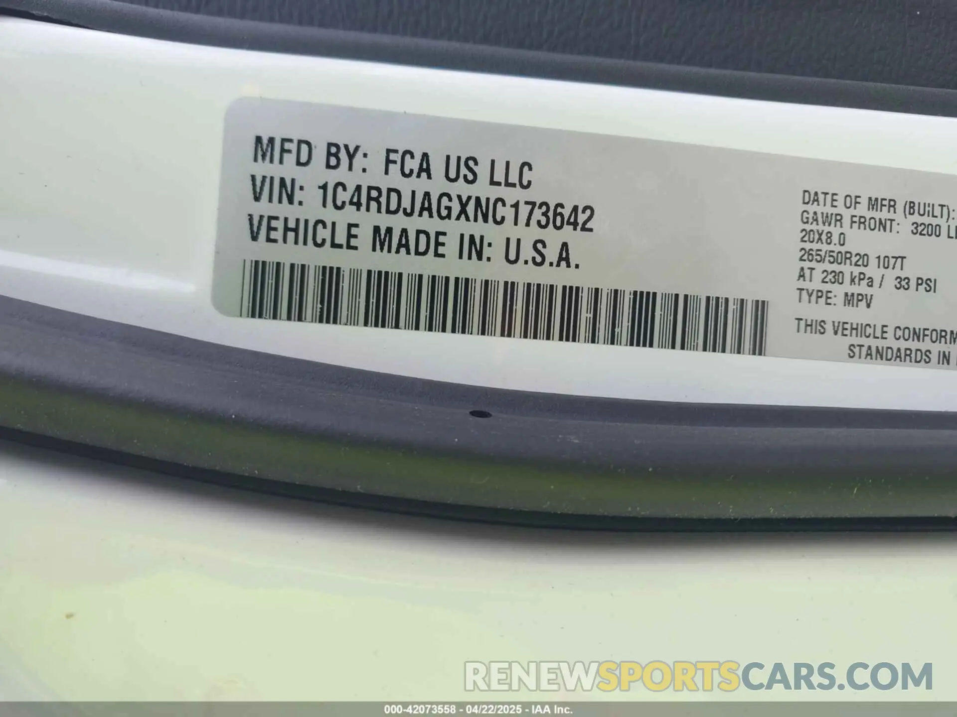 9 Photograph of a damaged car 1C4RDJAGXNC173642 DODGE DURANGO 2022