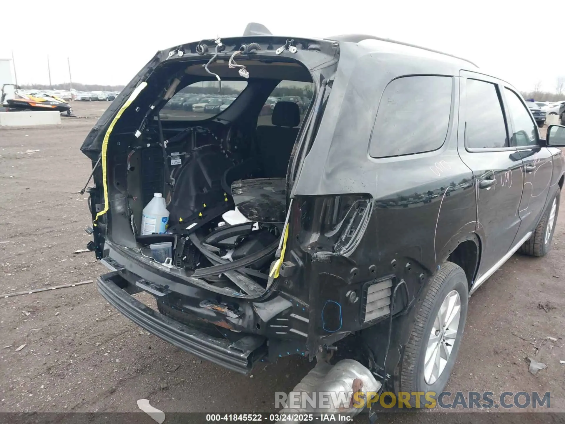 6 Photograph of a damaged car 1C4RDJAGXNC185628 DODGE DURANGO 2022