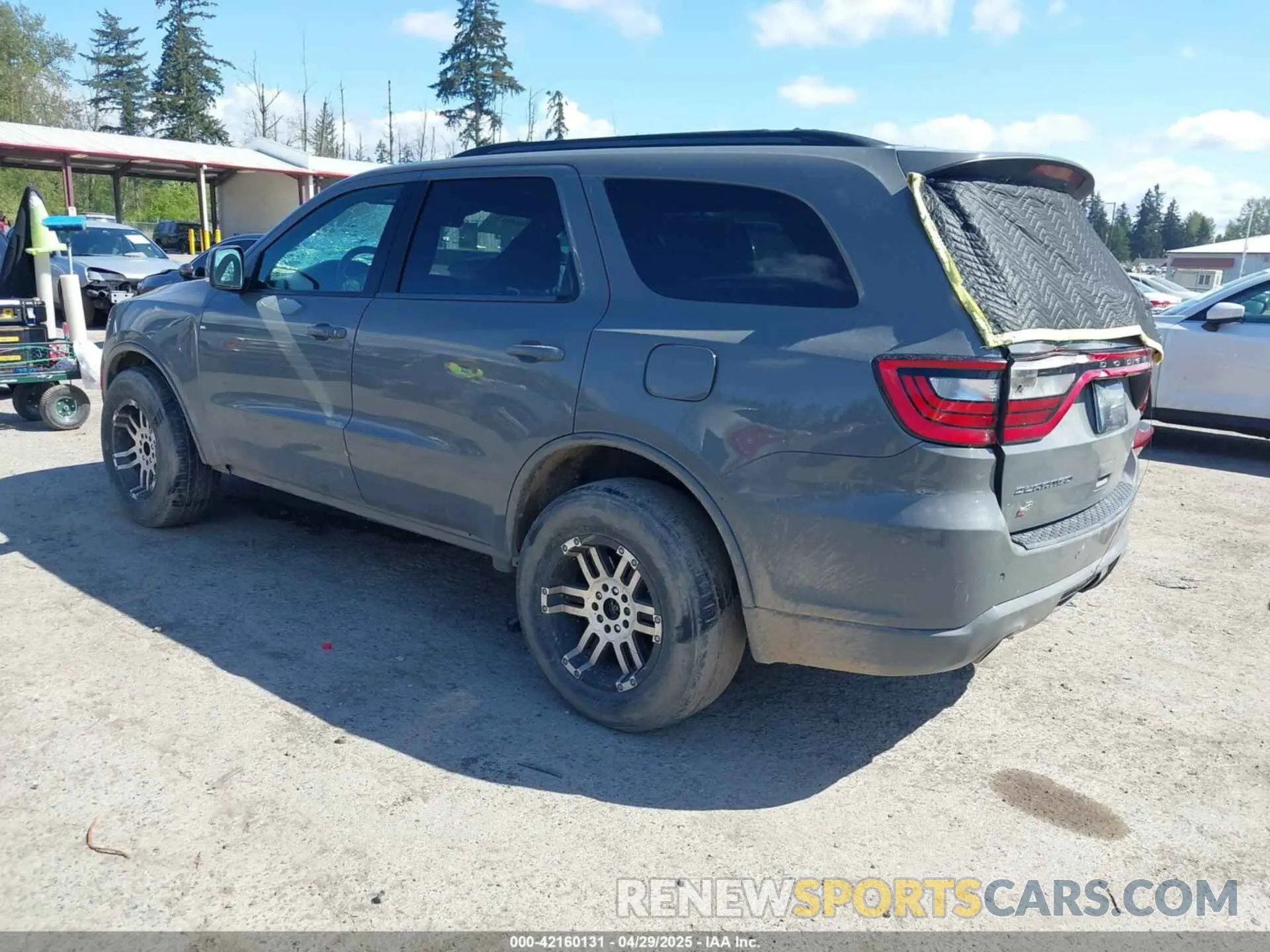 3 Photograph of a damaged car 1C4RDJDG0NC219426 DODGE DURANGO 2022