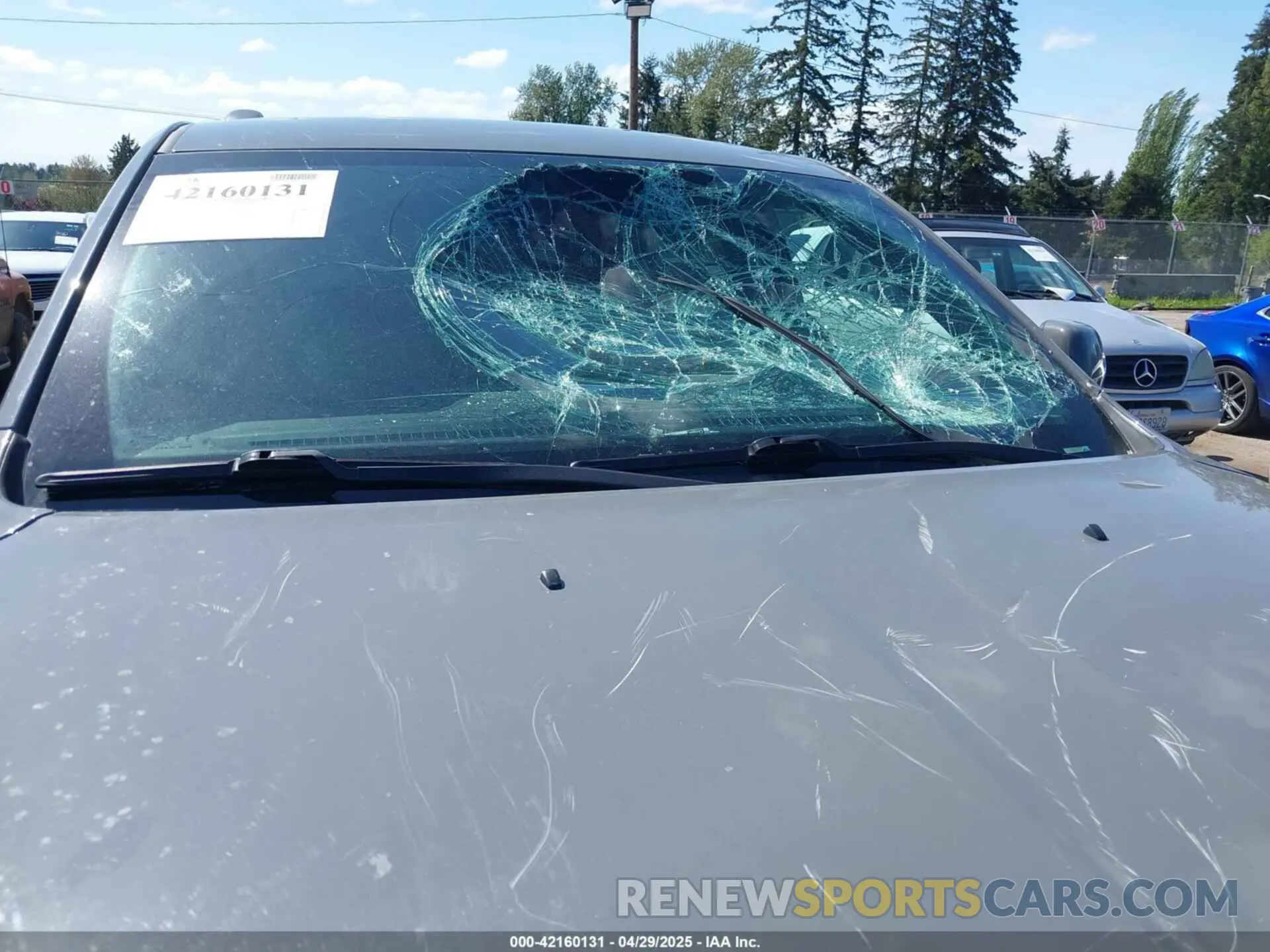 6 Photograph of a damaged car 1C4RDJDG0NC219426 DODGE DURANGO 2022