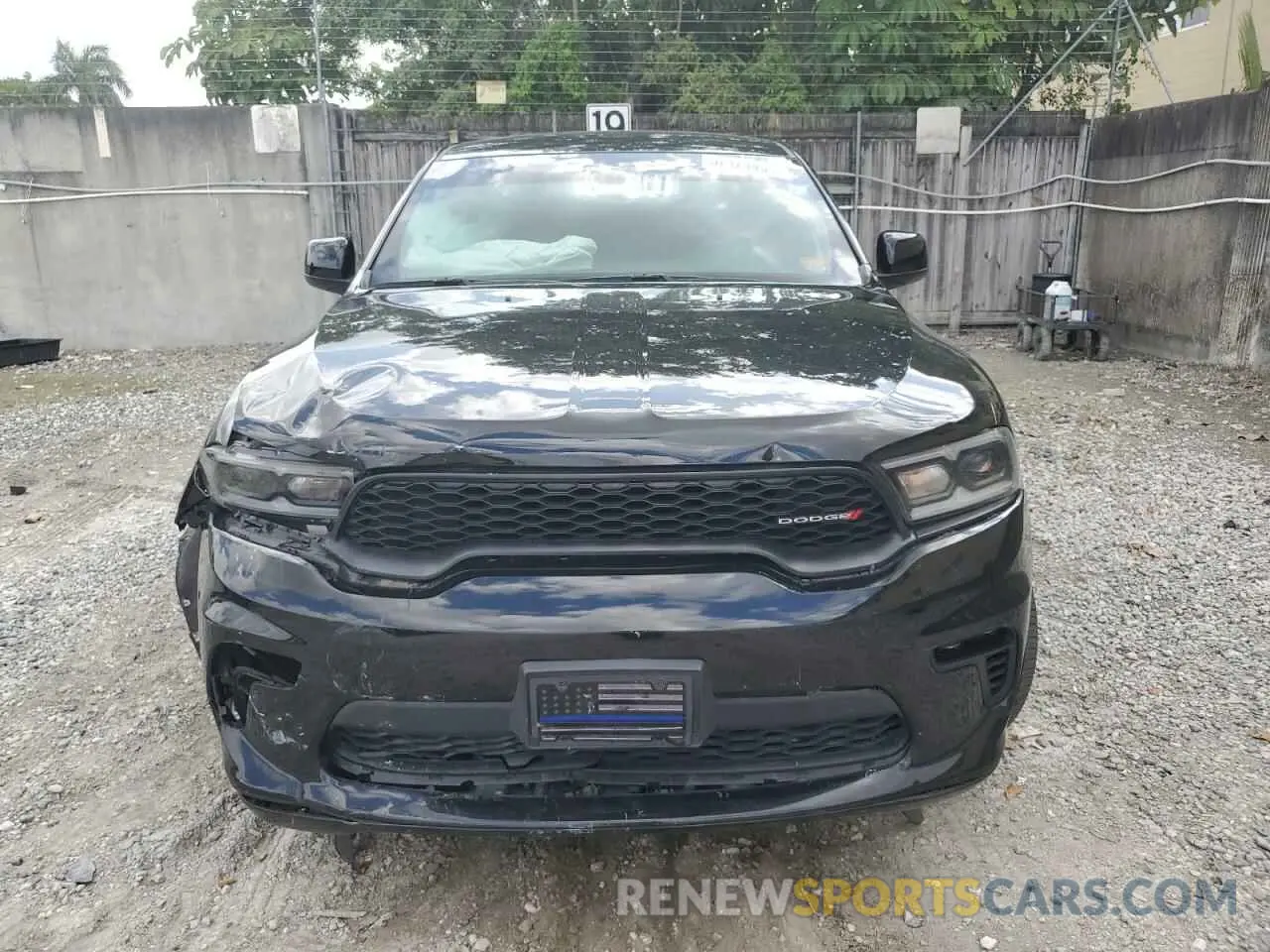 5 Photograph of a damaged car 1C4RDJDG1NC104818 DODGE DURANGO 2022