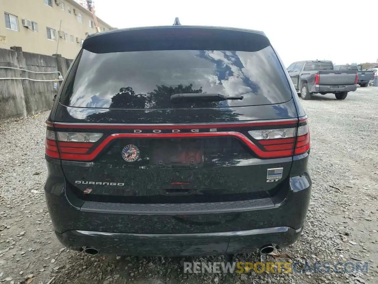 6 Photograph of a damaged car 1C4RDJDG1NC104818 DODGE DURANGO 2022