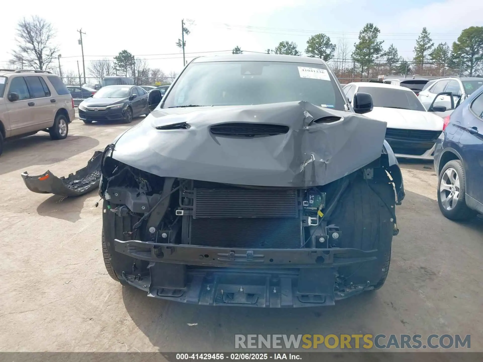 6 Photograph of a damaged car 1C4RDJDG4NC161269 DODGE DURANGO 2022