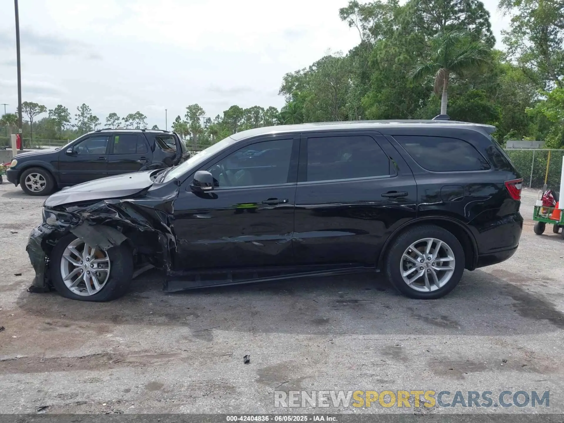 14 Photograph of a damaged car 1C4RDJDG4NC182607 DODGE DURANGO 2022