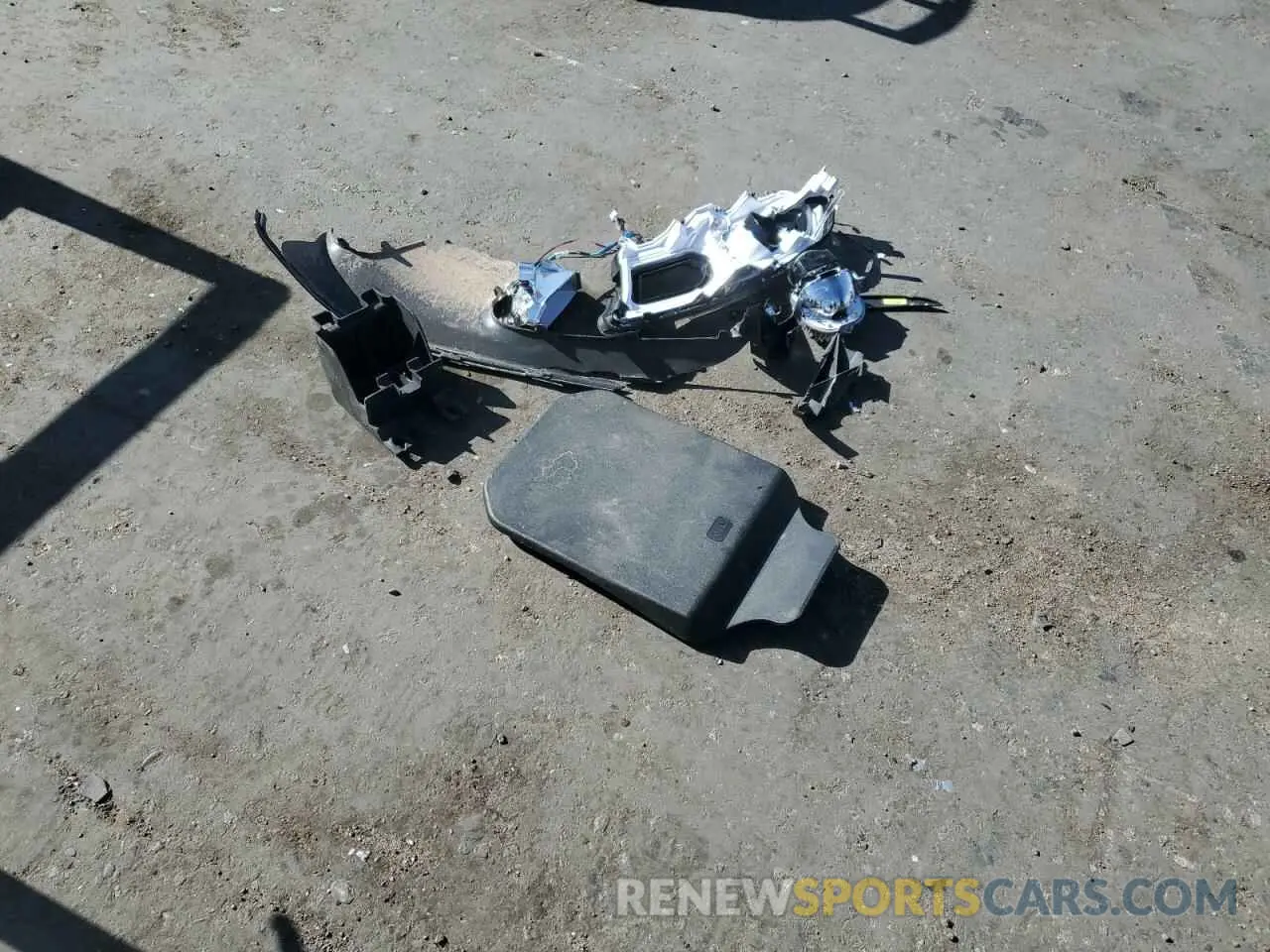 13 Photograph of a damaged car 1C4RDJDG5NC185208 DODGE DURANGO 2022