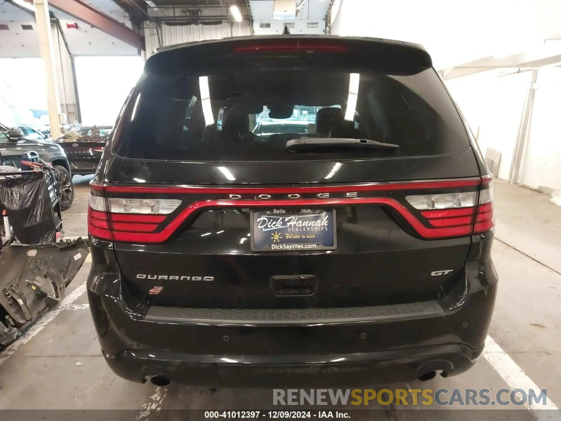 17 Photograph of a damaged car 1C4RDJDG8NC202356 DODGE DURANGO 2022