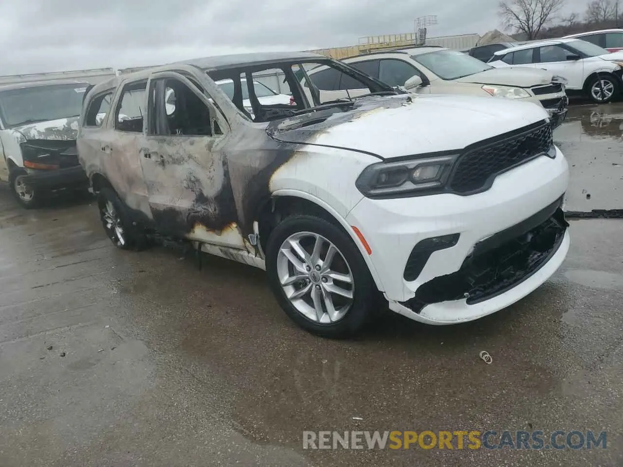 4 Photograph of a damaged car 1C4RDJDG8NC209677 DODGE DURANGO 2022