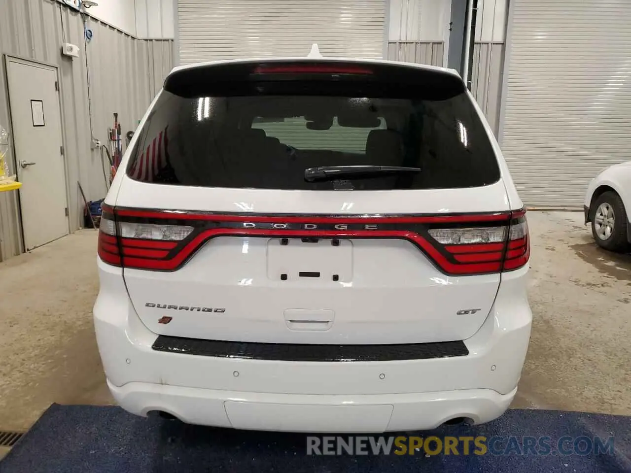 6 Photograph of a damaged car 1C4RDJDG8NC224907 DODGE DURANGO 2022