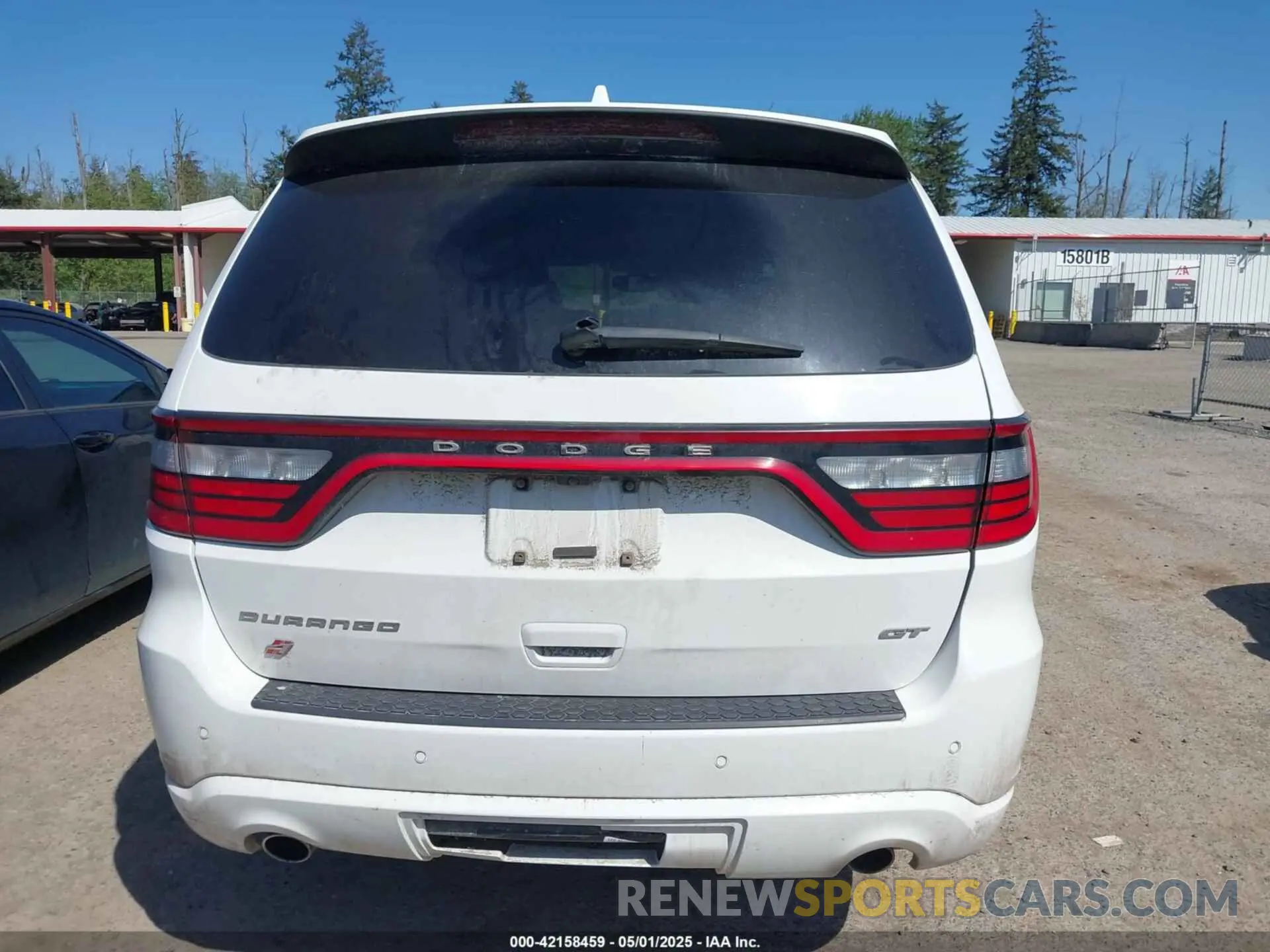 16 Photograph of a damaged car 1C4RDJDGXNC219398 DODGE DURANGO 2022