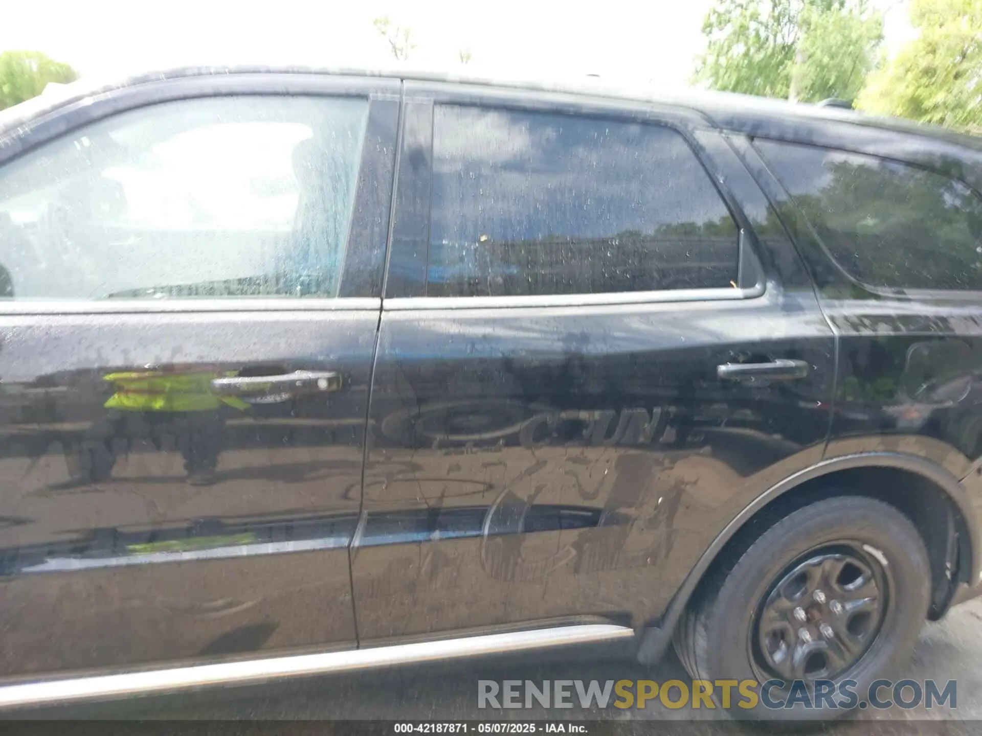 15 Photograph of a damaged car 1C4RDJFG0NC136916 DODGE DURANGO 2022
