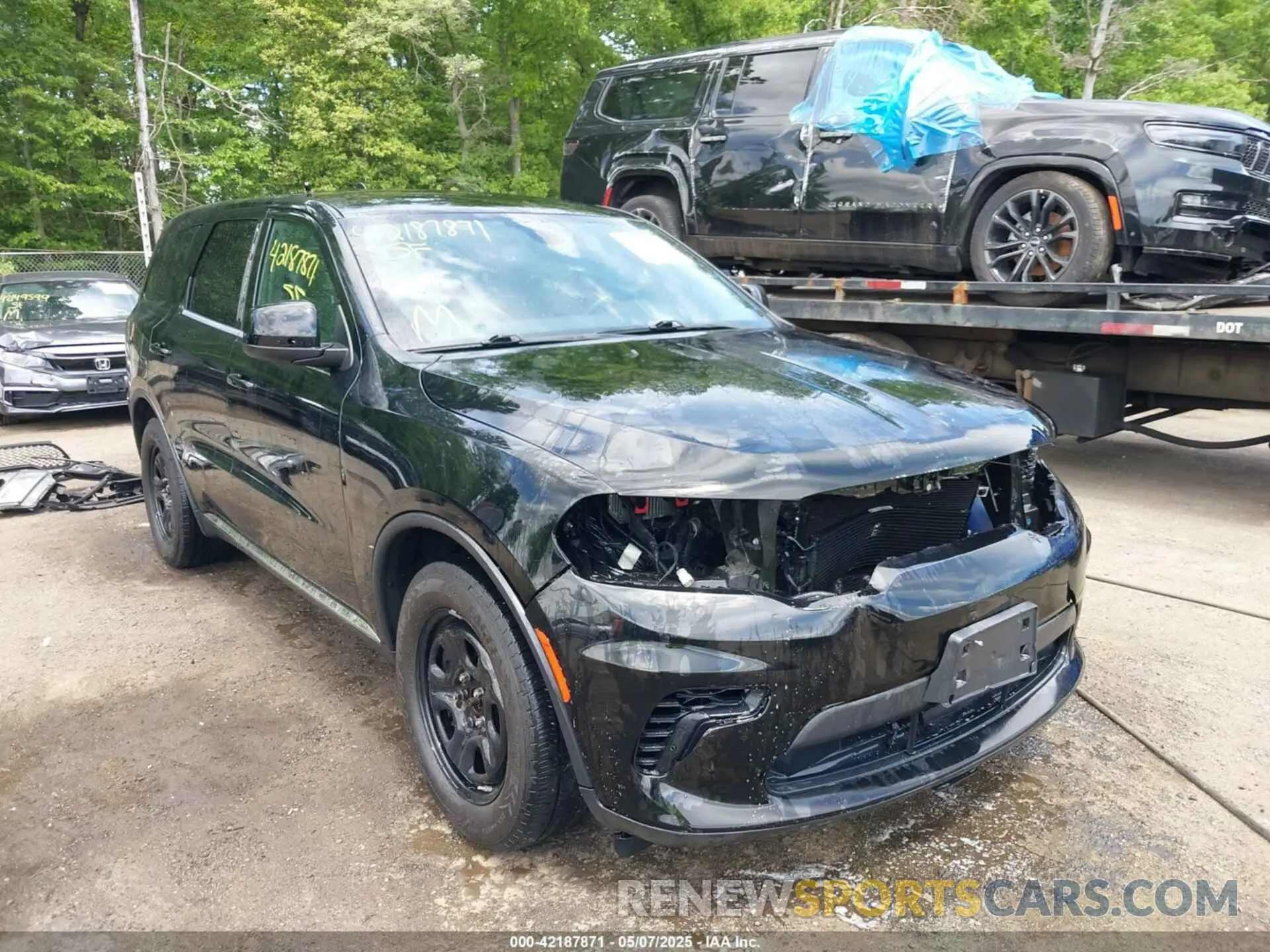 6 Photograph of a damaged car 1C4RDJFG0NC136916 DODGE DURANGO 2022
