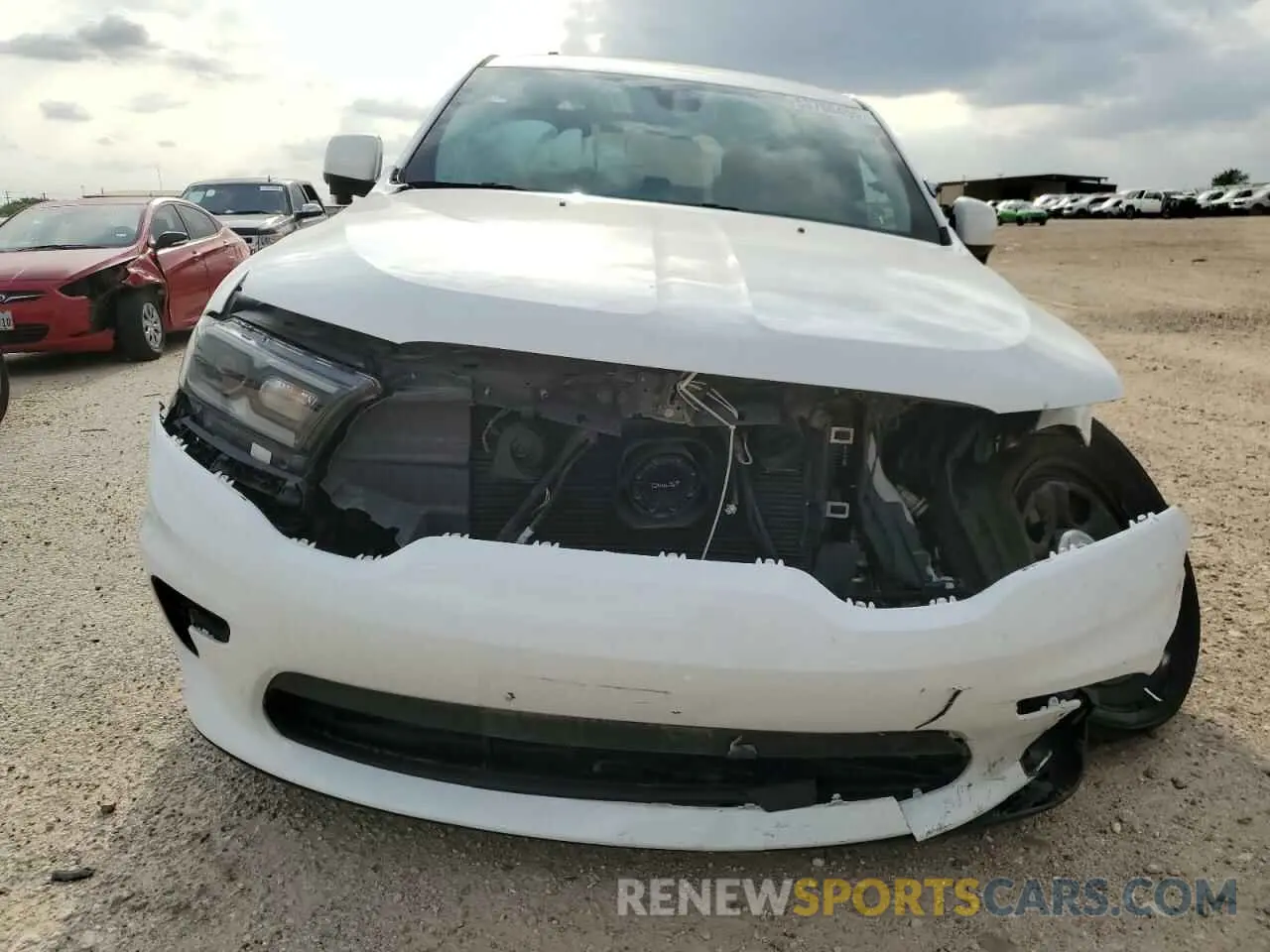 5 Photograph of a damaged car 1C4RDJFG8NC132600 DODGE DURANGO 2022