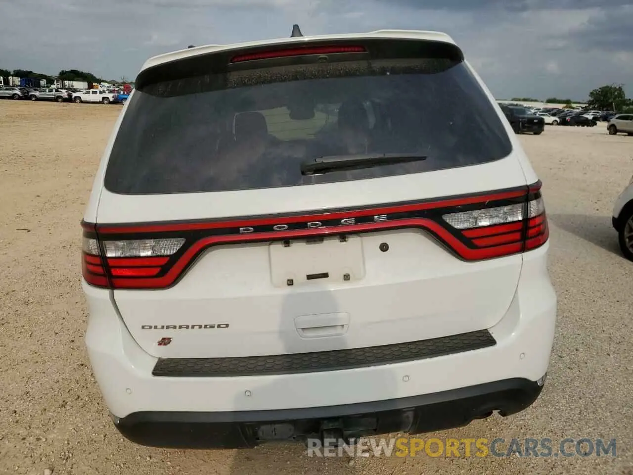 6 Photograph of a damaged car 1C4RDJFG8NC132600 DODGE DURANGO 2022
