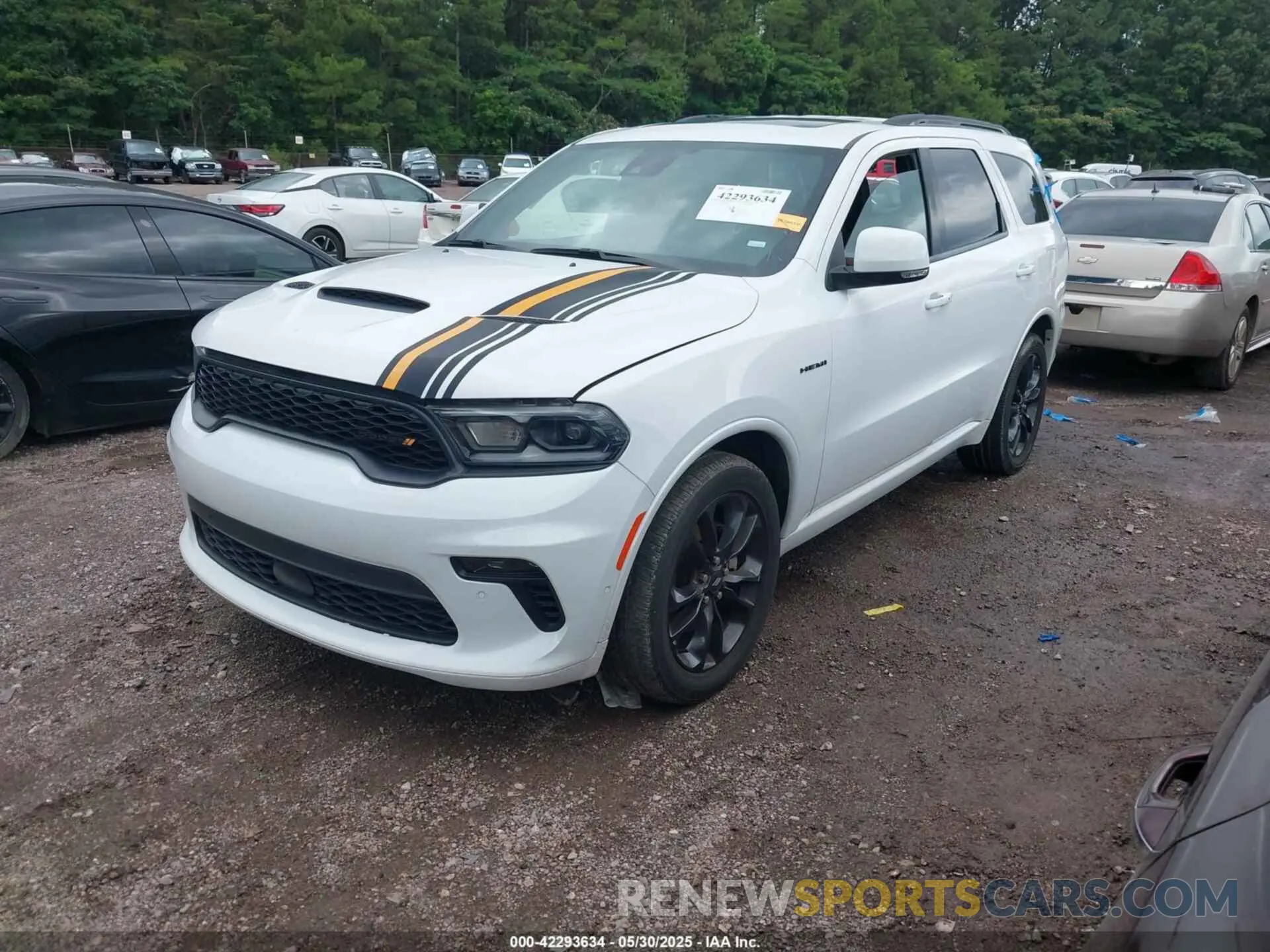 2 Photograph of a damaged car 1C4SDHCT1NC229858 DODGE DURANGO 2022