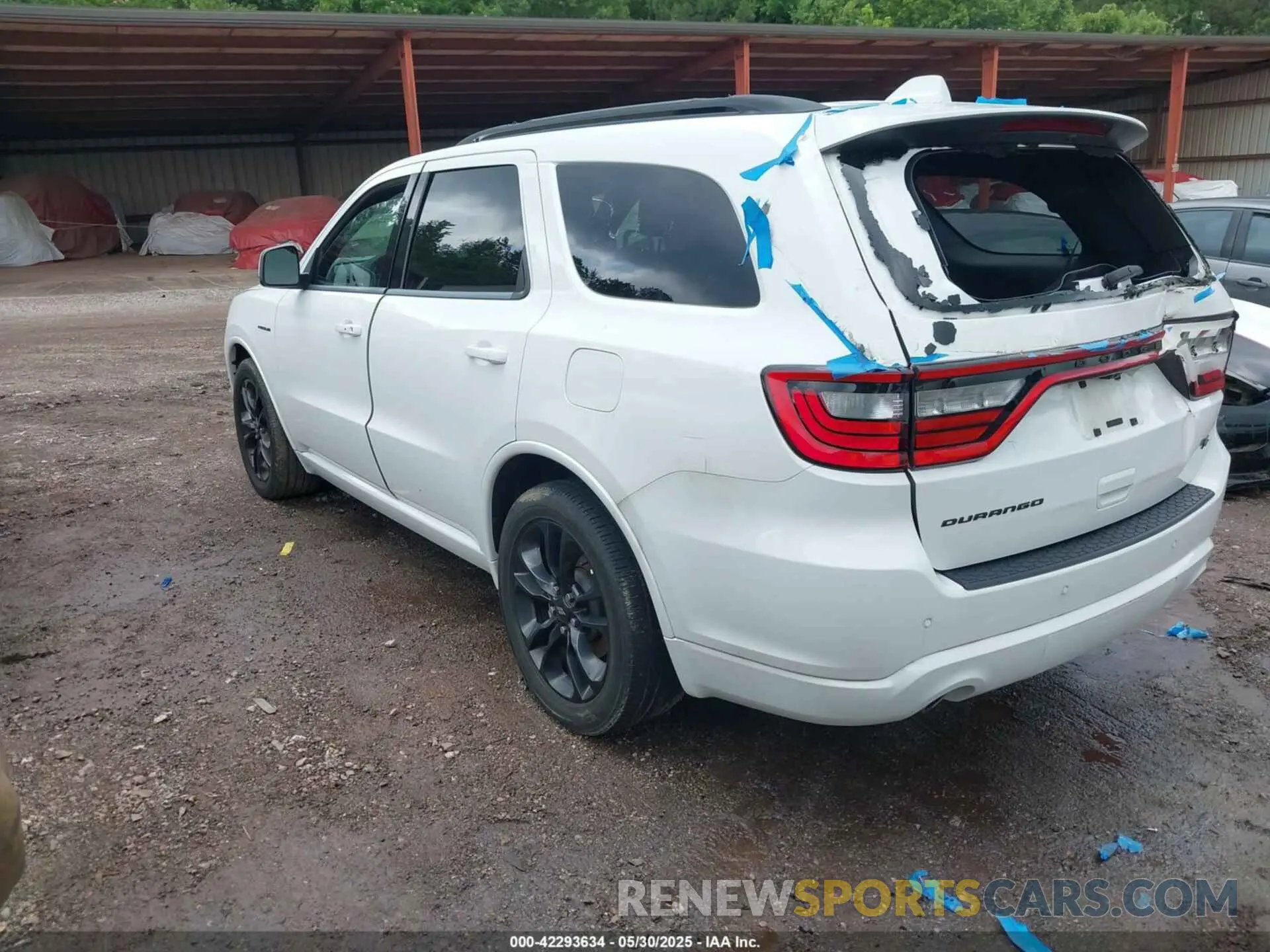 3 Photograph of a damaged car 1C4SDHCT1NC229858 DODGE DURANGO 2022