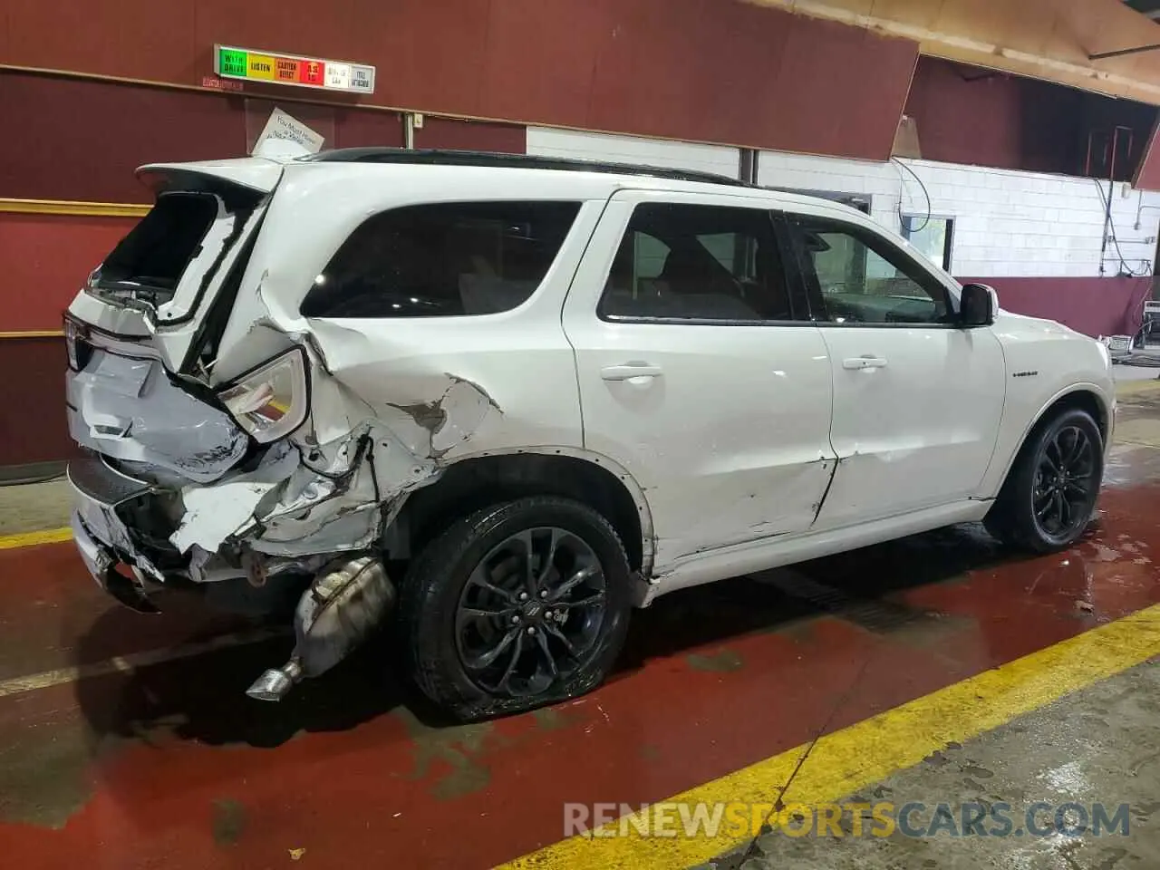 3 Photograph of a damaged car 1C4SDHCT3NC229103 DODGE DURANGO 2022