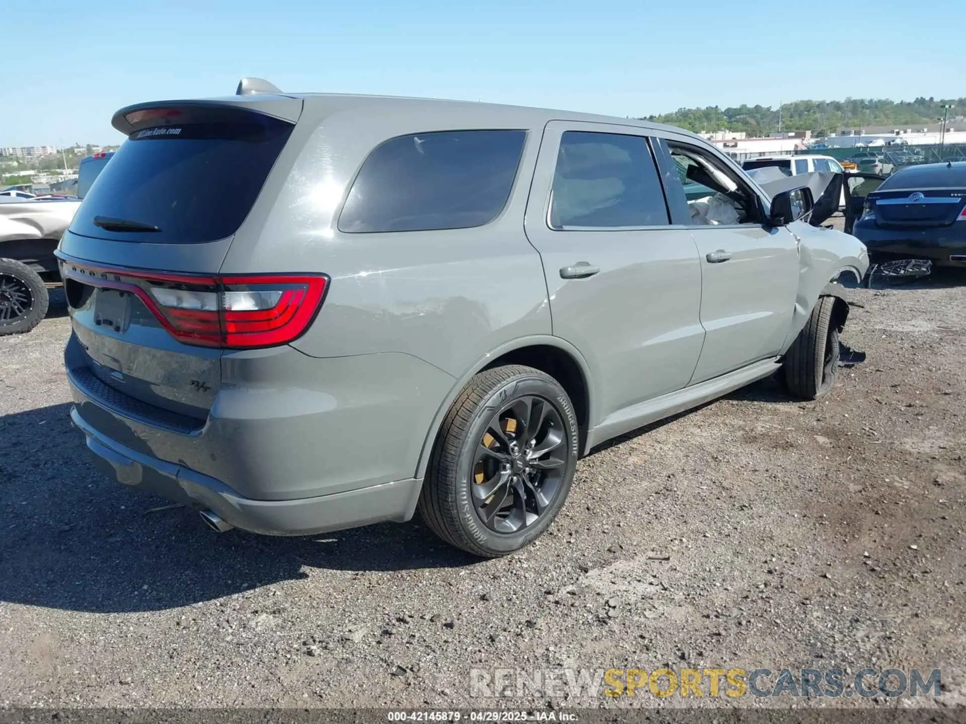 4 Photograph of a damaged car 1C4SDHCT9NC217926 DODGE DURANGO 2022