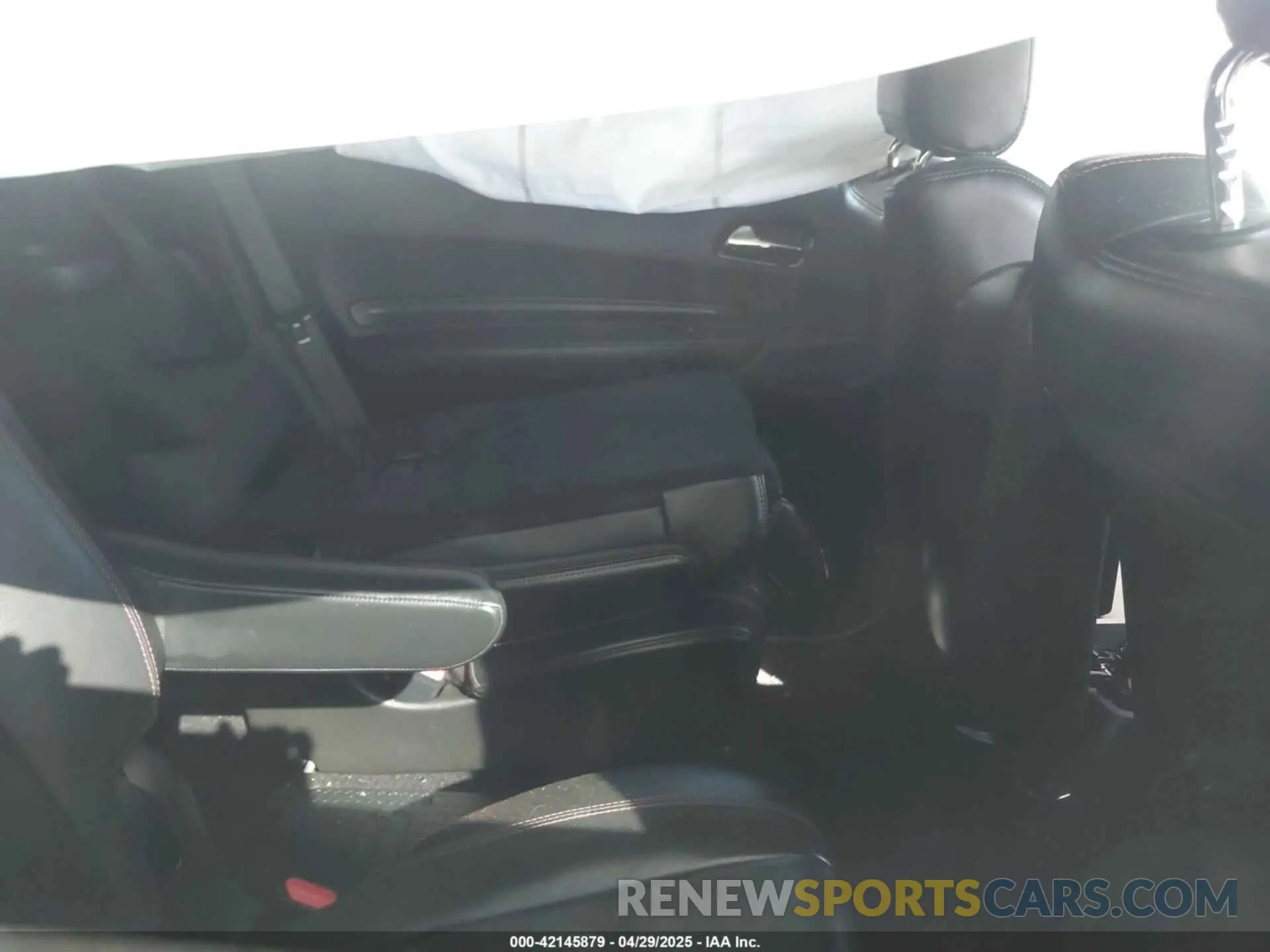 8 Photograph of a damaged car 1C4SDHCT9NC217926 DODGE DURANGO 2022