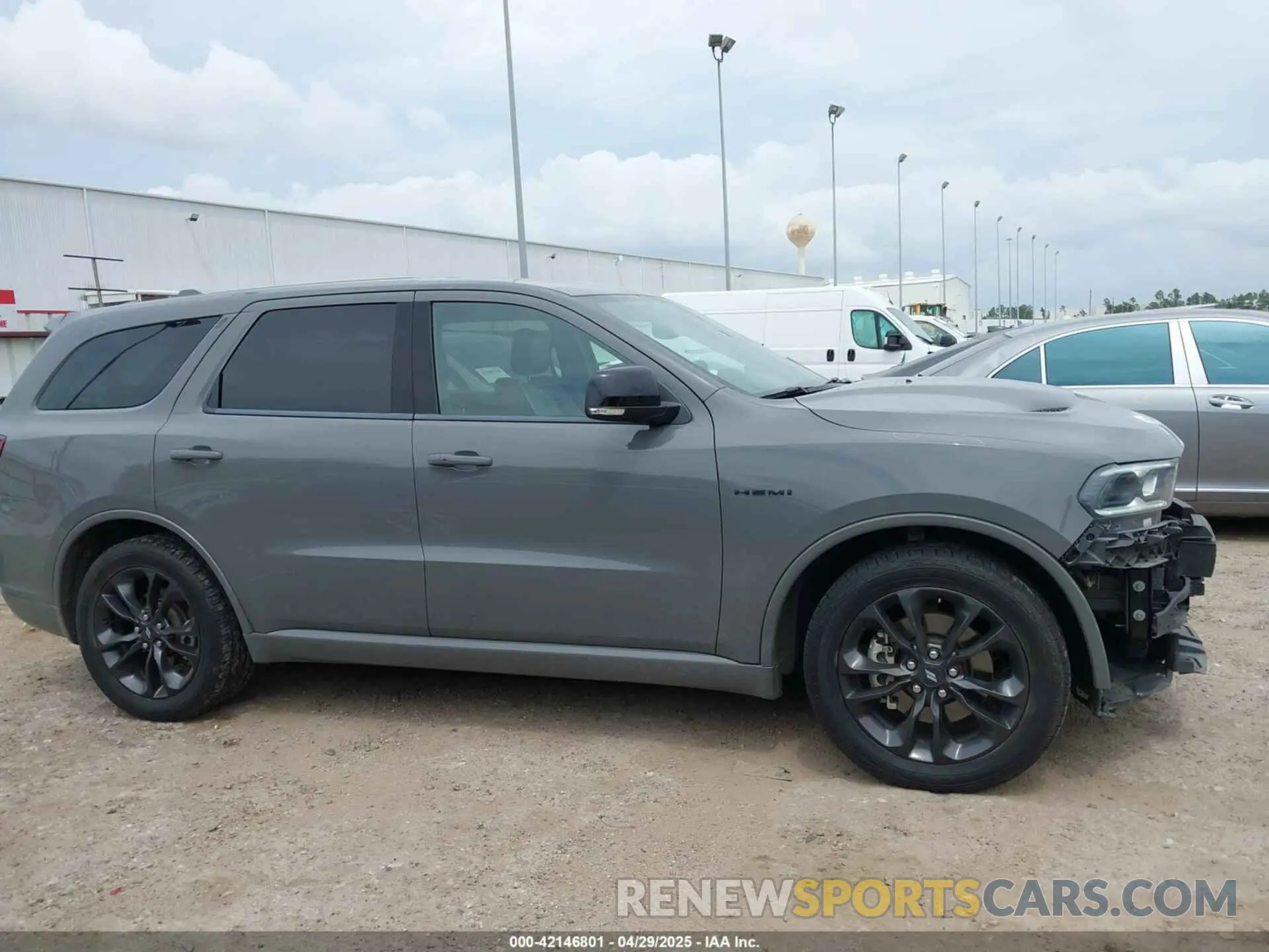 14 Photograph of a damaged car 1C4SDJCT1NC221105 DODGE DURANGO 2022
