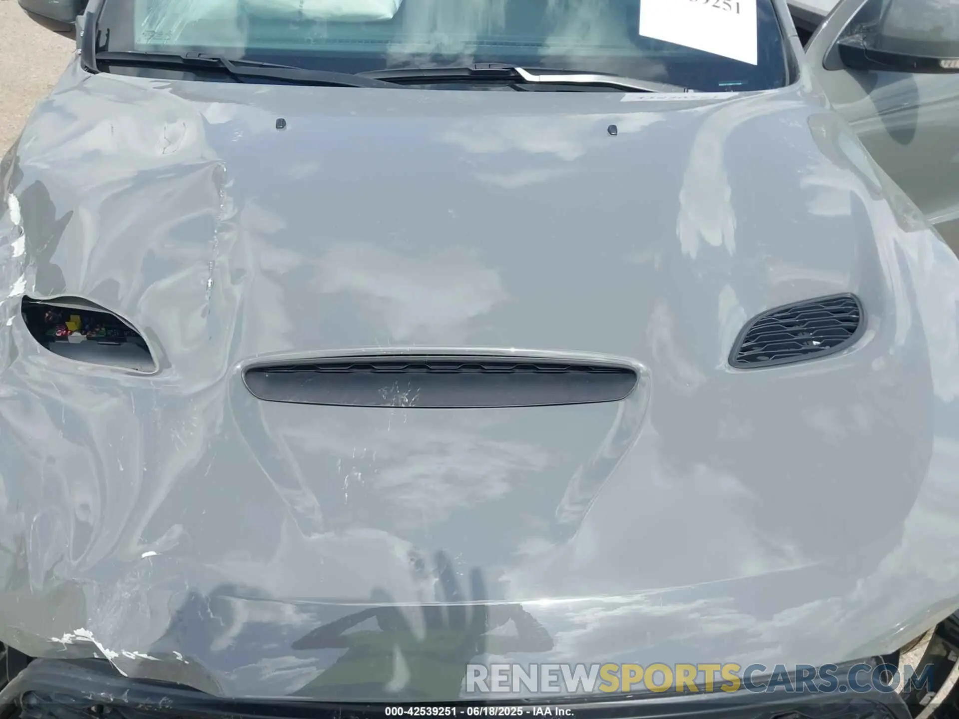10 Photograph of a damaged car 1C4SDJCT2NC211585 DODGE DURANGO 2022