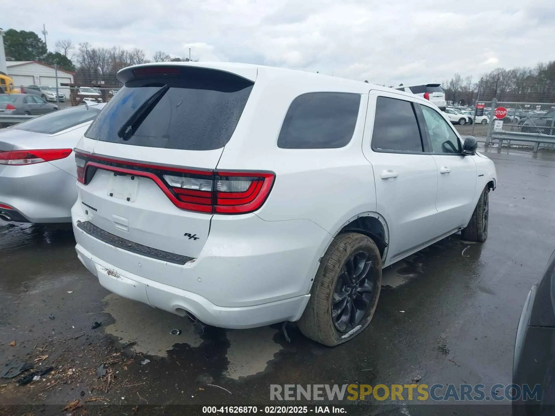 4 Photograph of a damaged car 1C4SDJCT2NC221825 DODGE DURANGO 2022