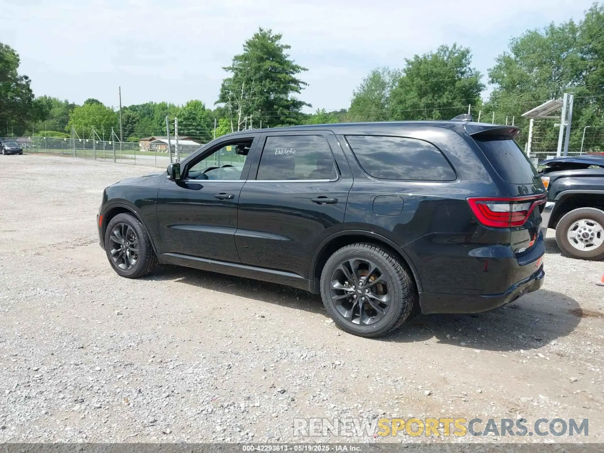 3 Photograph of a damaged car 1C4SDJCT3NC221011 DODGE DURANGO 2022