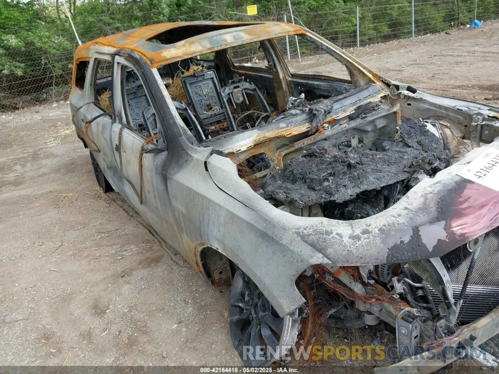 6 Photograph of a damaged car 1C4SDJCT5NC215615 DODGE DURANGO 2022
