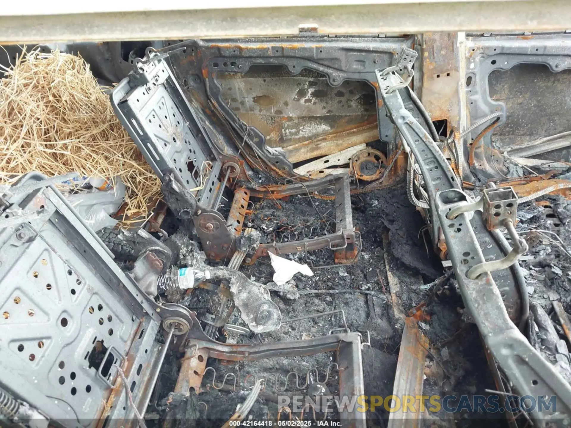 8 Photograph of a damaged car 1C4SDJCT5NC215615 DODGE DURANGO 2022