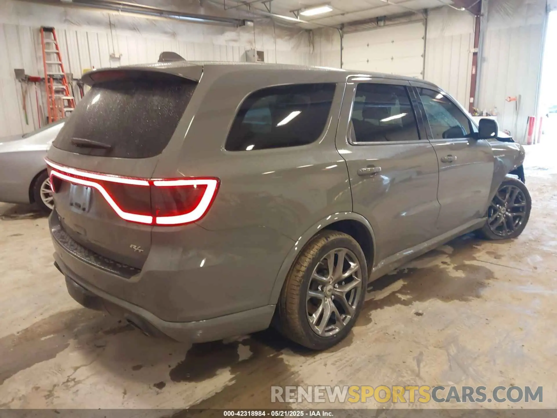 4 Photograph of a damaged car 1C4SDJCT7NC105441 DODGE DURANGO 2022