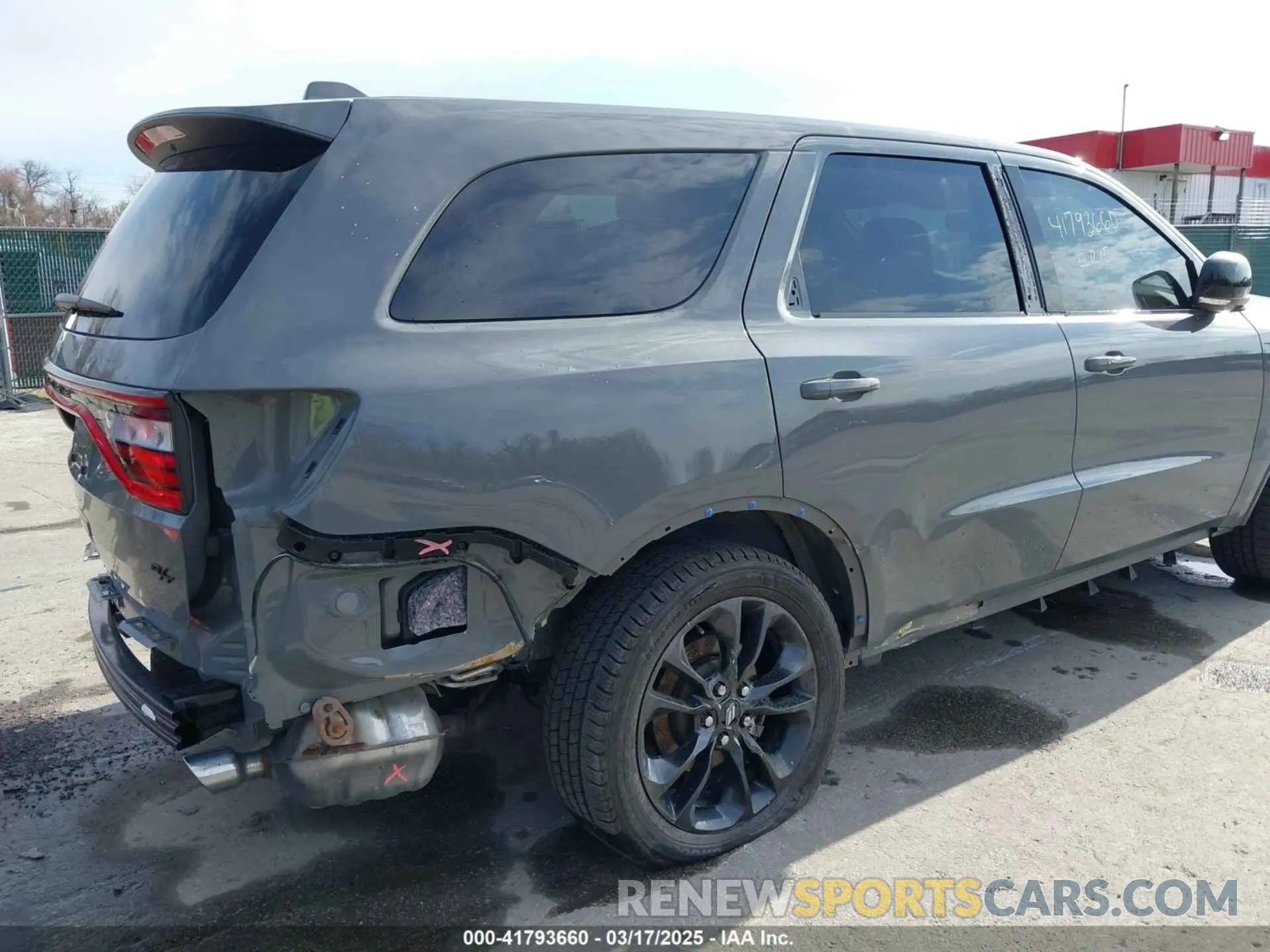 18 Photograph of a damaged car 1C4SDJCT7NC220945 DODGE DURANGO 2022