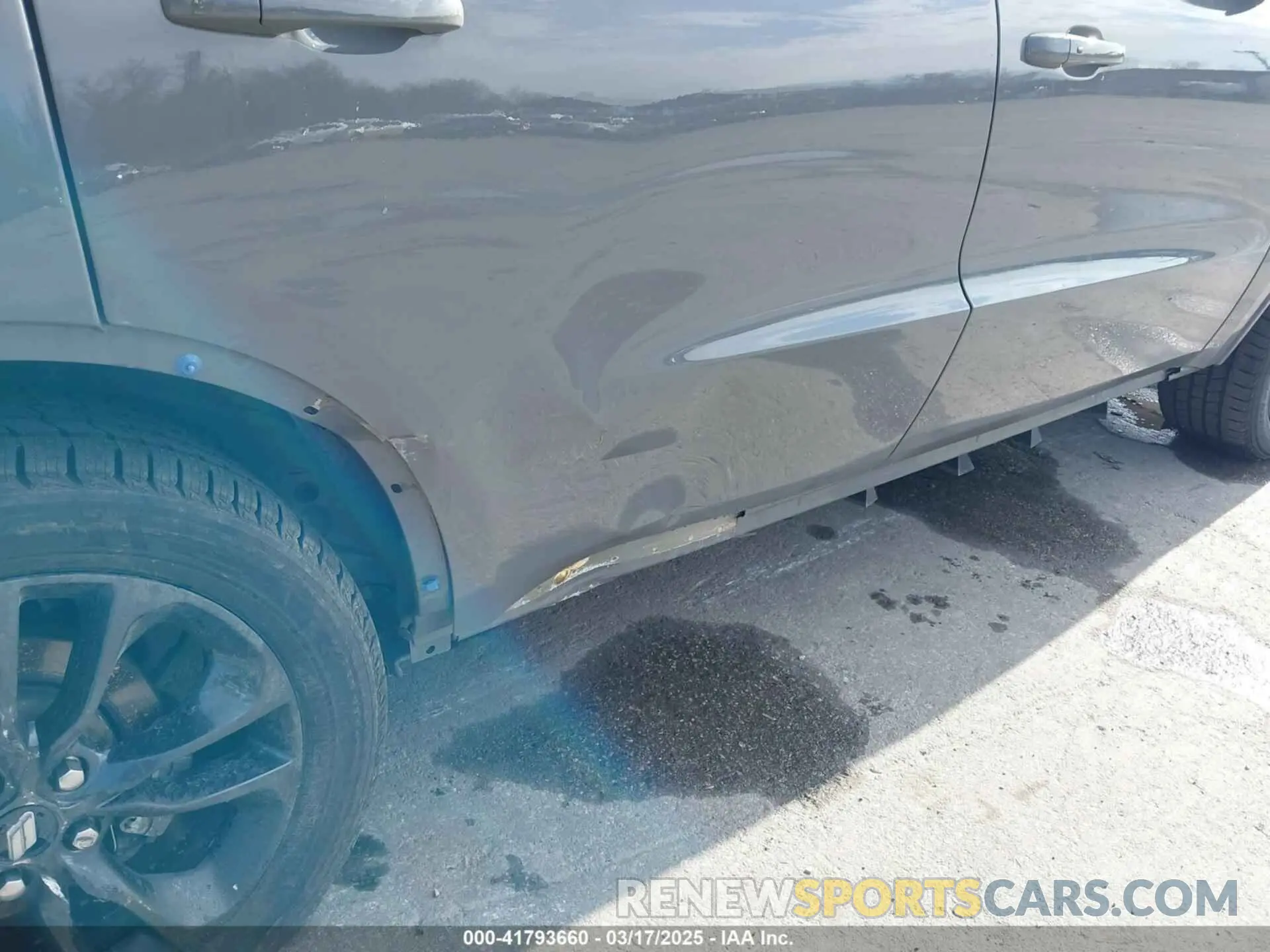 19 Photograph of a damaged car 1C4SDJCT7NC220945 DODGE DURANGO 2022