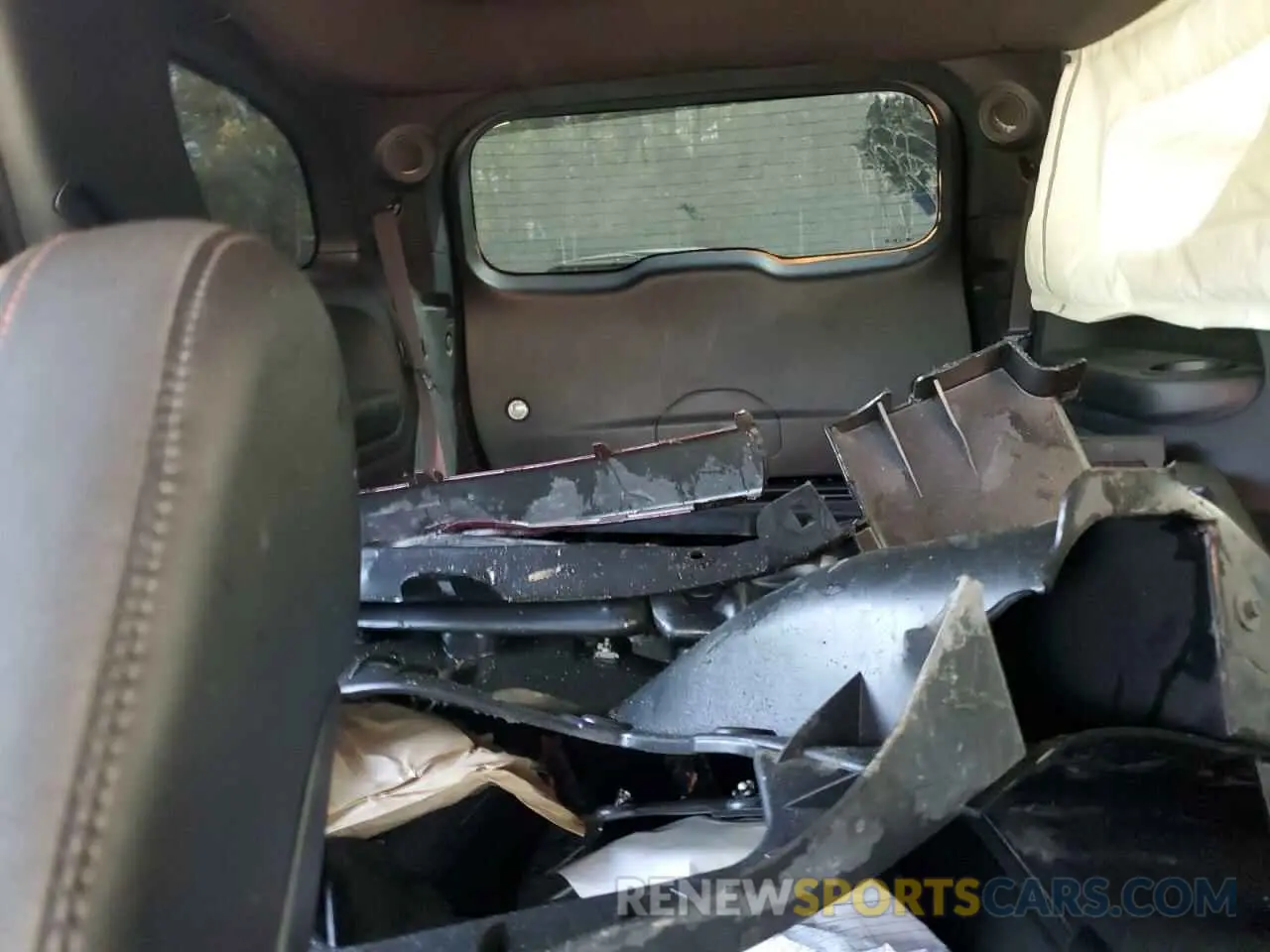 10 Photograph of a damaged car 1C4SDJCT8NC108297 DODGE DURANGO 2022