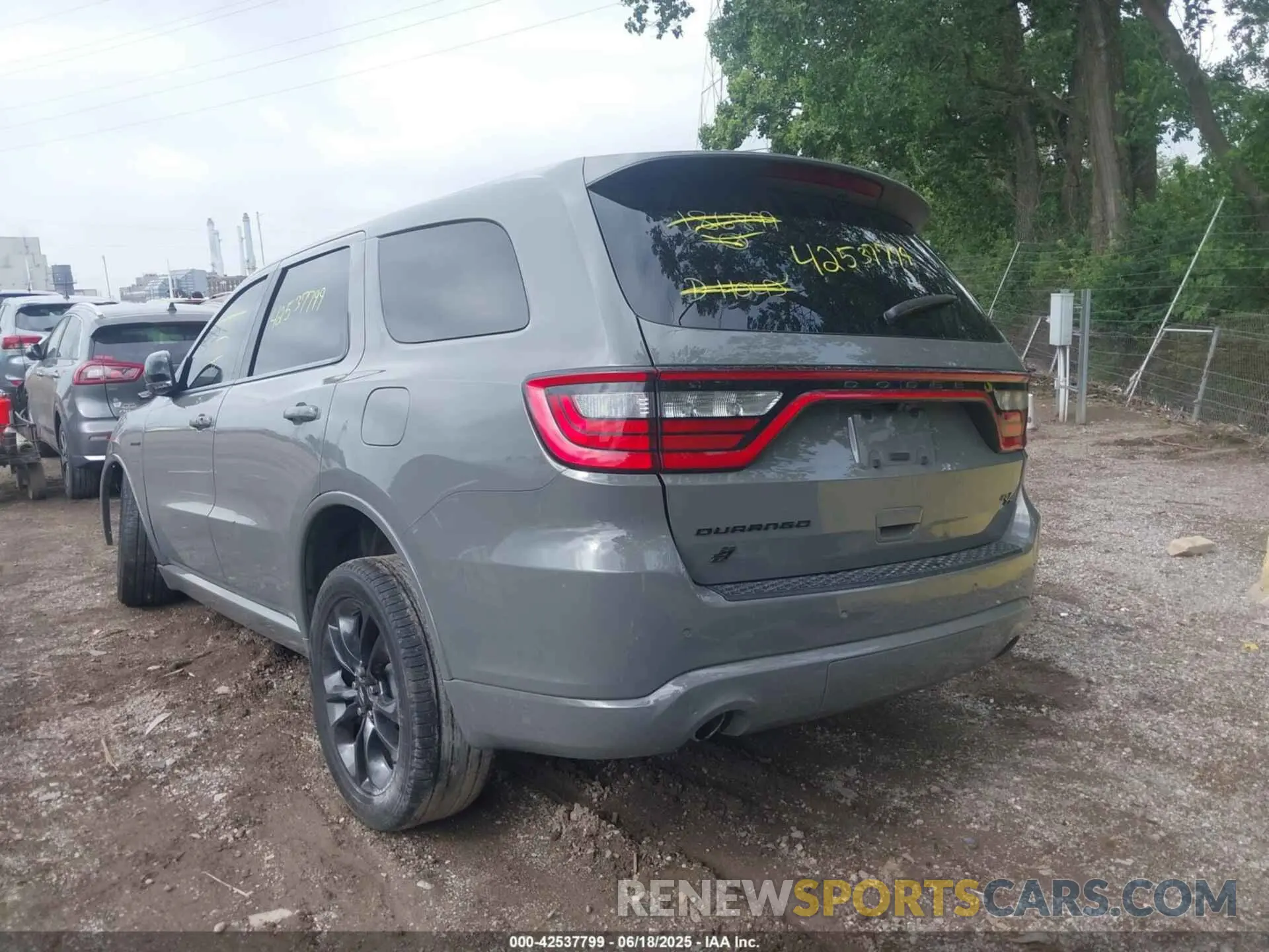 3 Photograph of a damaged car 1C4SDJCT8NC186899 DODGE DURANGO 2022
