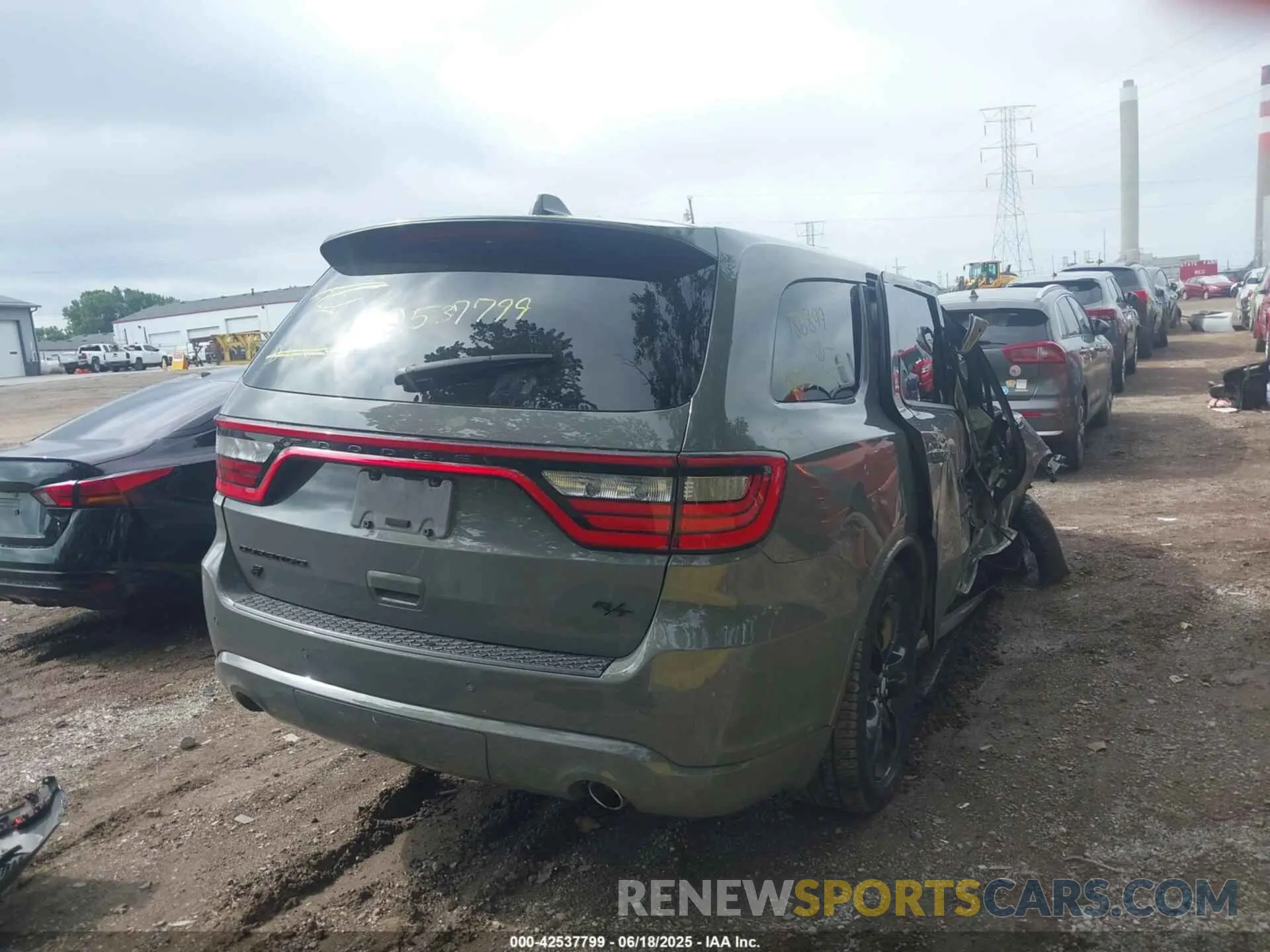 4 Photograph of a damaged car 1C4SDJCT8NC186899 DODGE DURANGO 2022