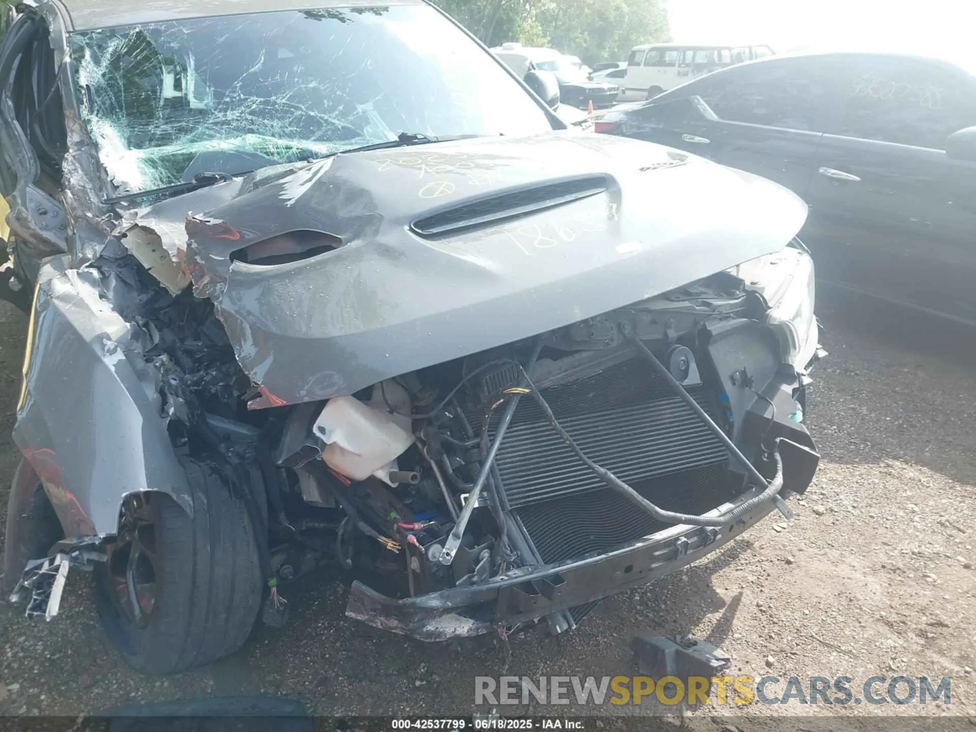 6 Photograph of a damaged car 1C4SDJCT8NC186899 DODGE DURANGO 2022