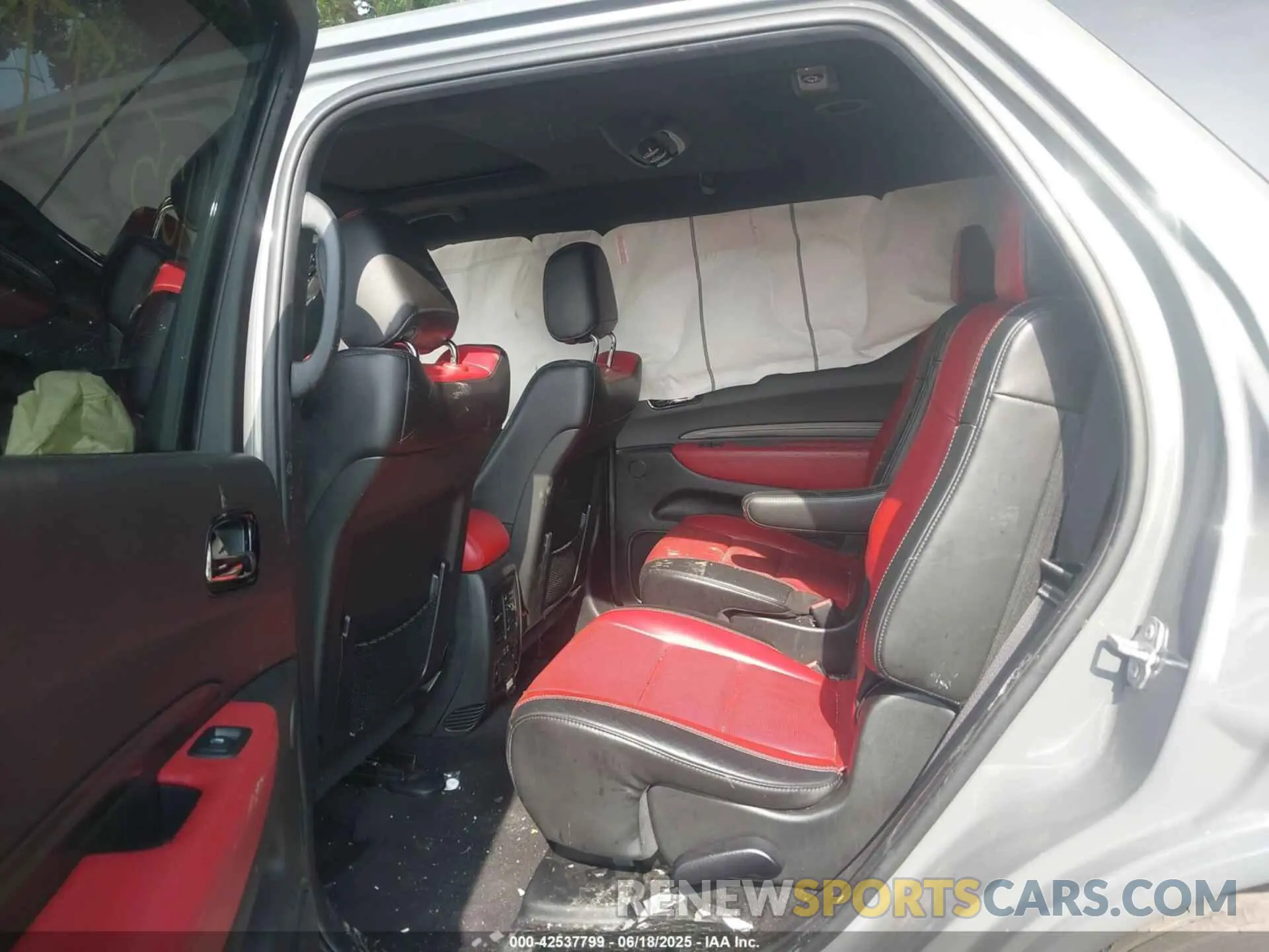 8 Photograph of a damaged car 1C4SDJCT8NC186899 DODGE DURANGO 2022