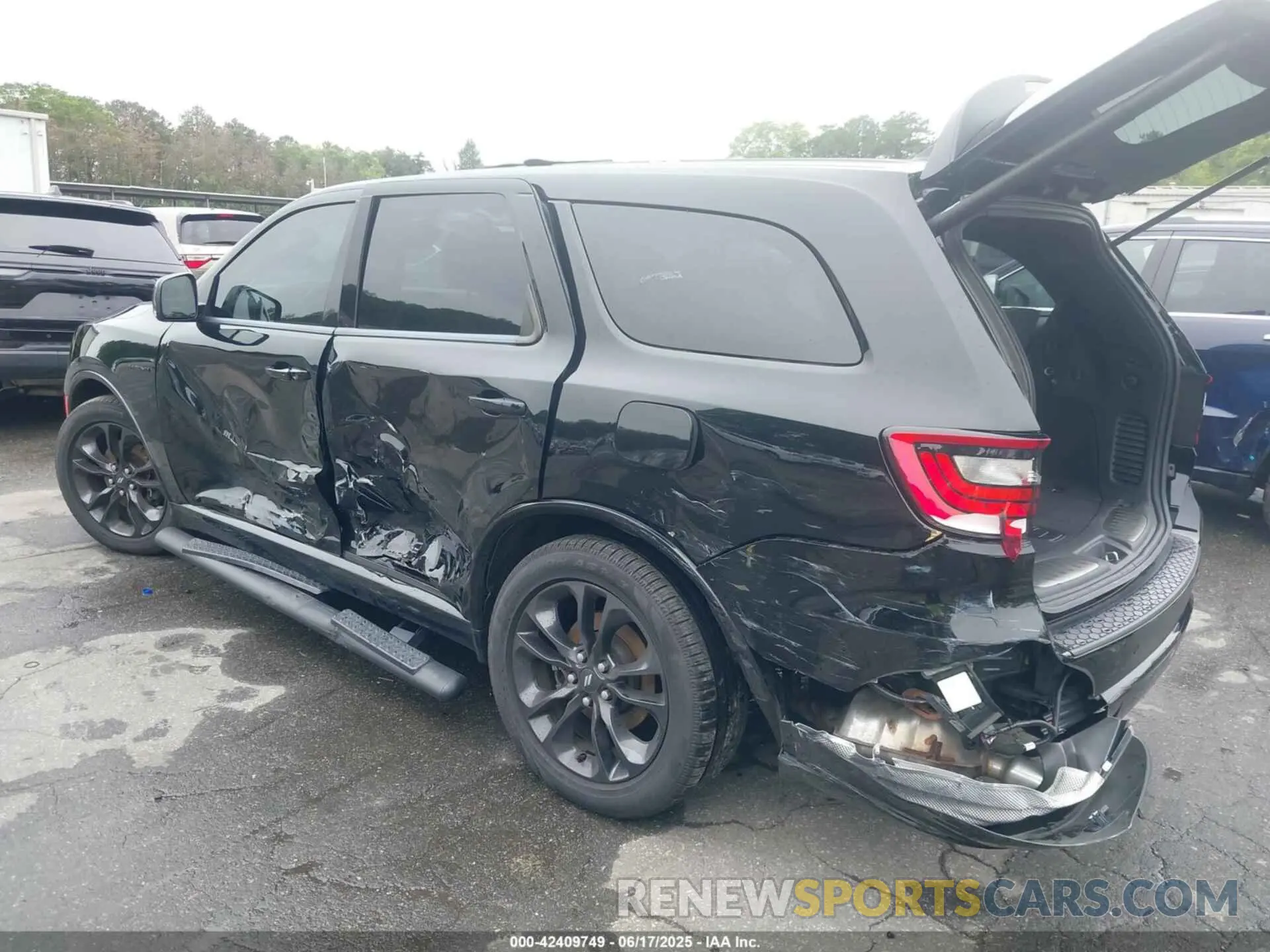 3 Photograph of a damaged car 1C4SDJCT8NC187003 DODGE DURANGO 2022