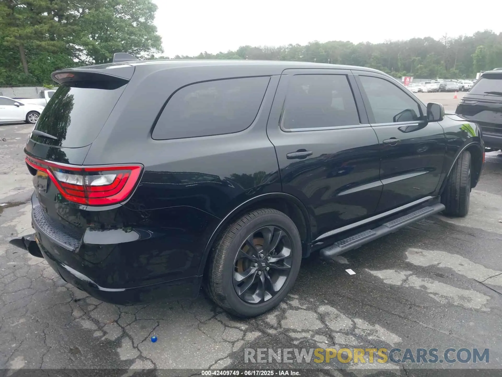 4 Photograph of a damaged car 1C4SDJCT8NC187003 DODGE DURANGO 2022