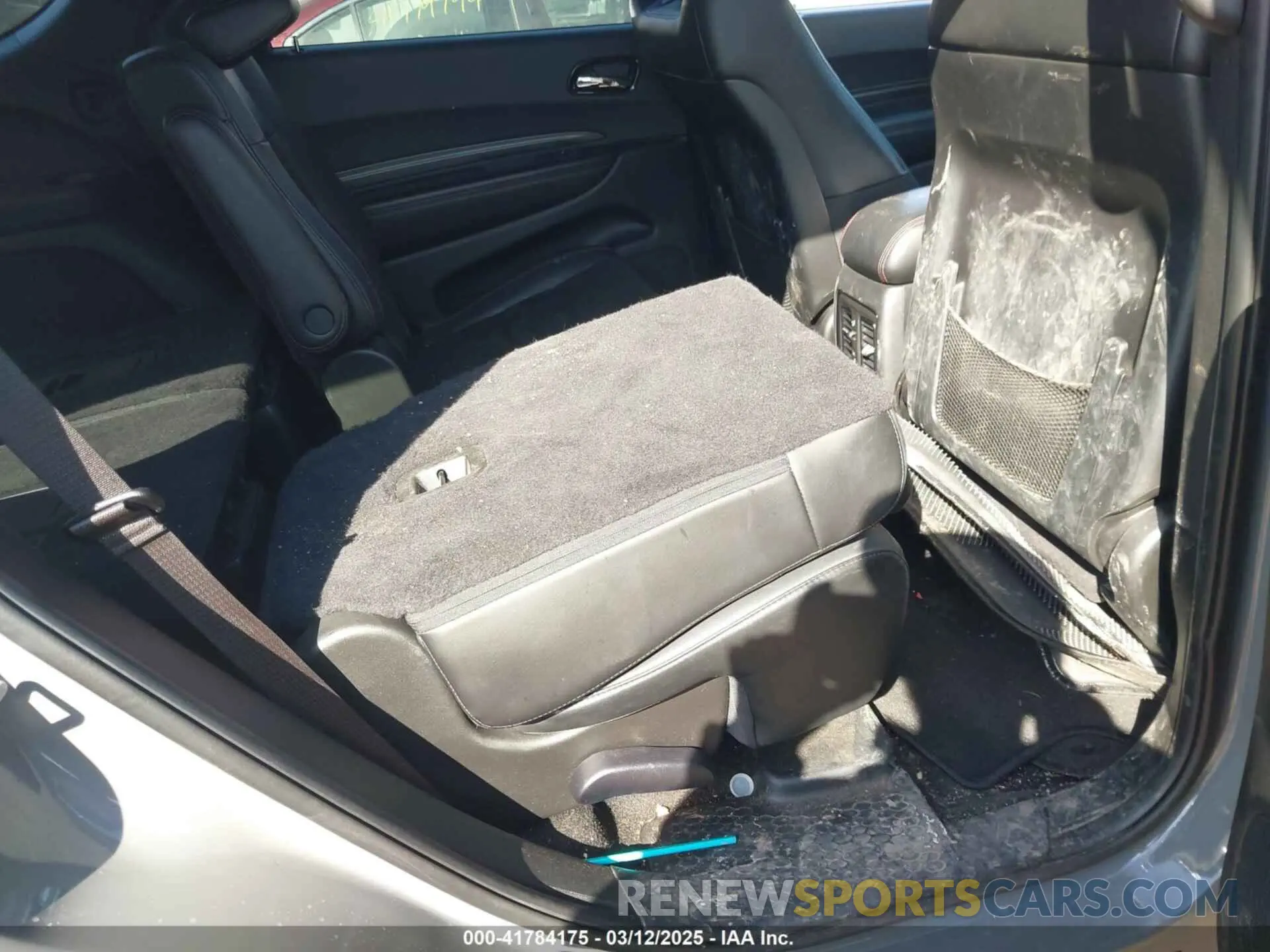 8 Photograph of a damaged car 1C4SDJCT8NC221683 DODGE DURANGO 2022