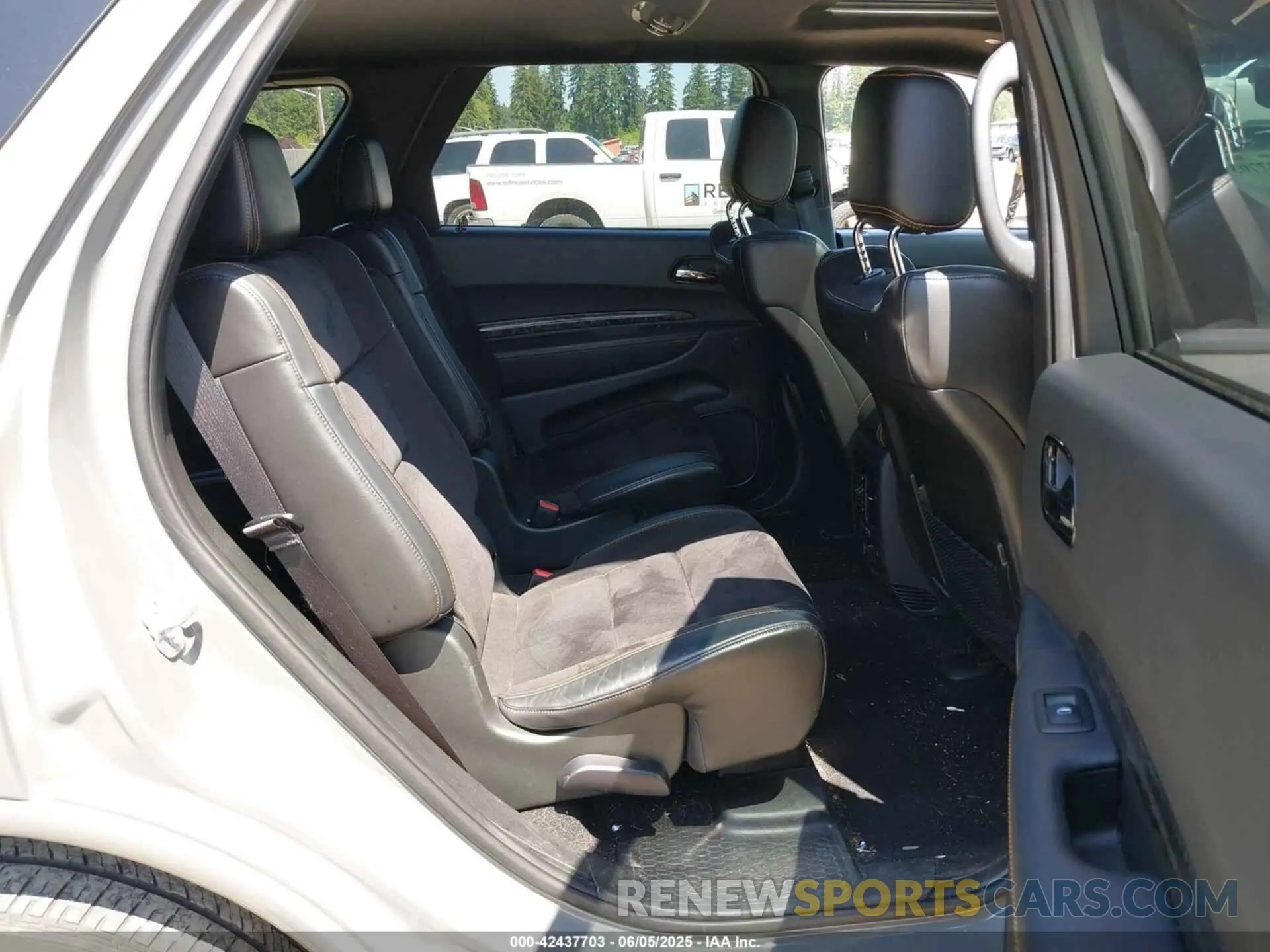 8 Photograph of a damaged car 1C4SDJCT9NC230716 DODGE DURANGO 2022