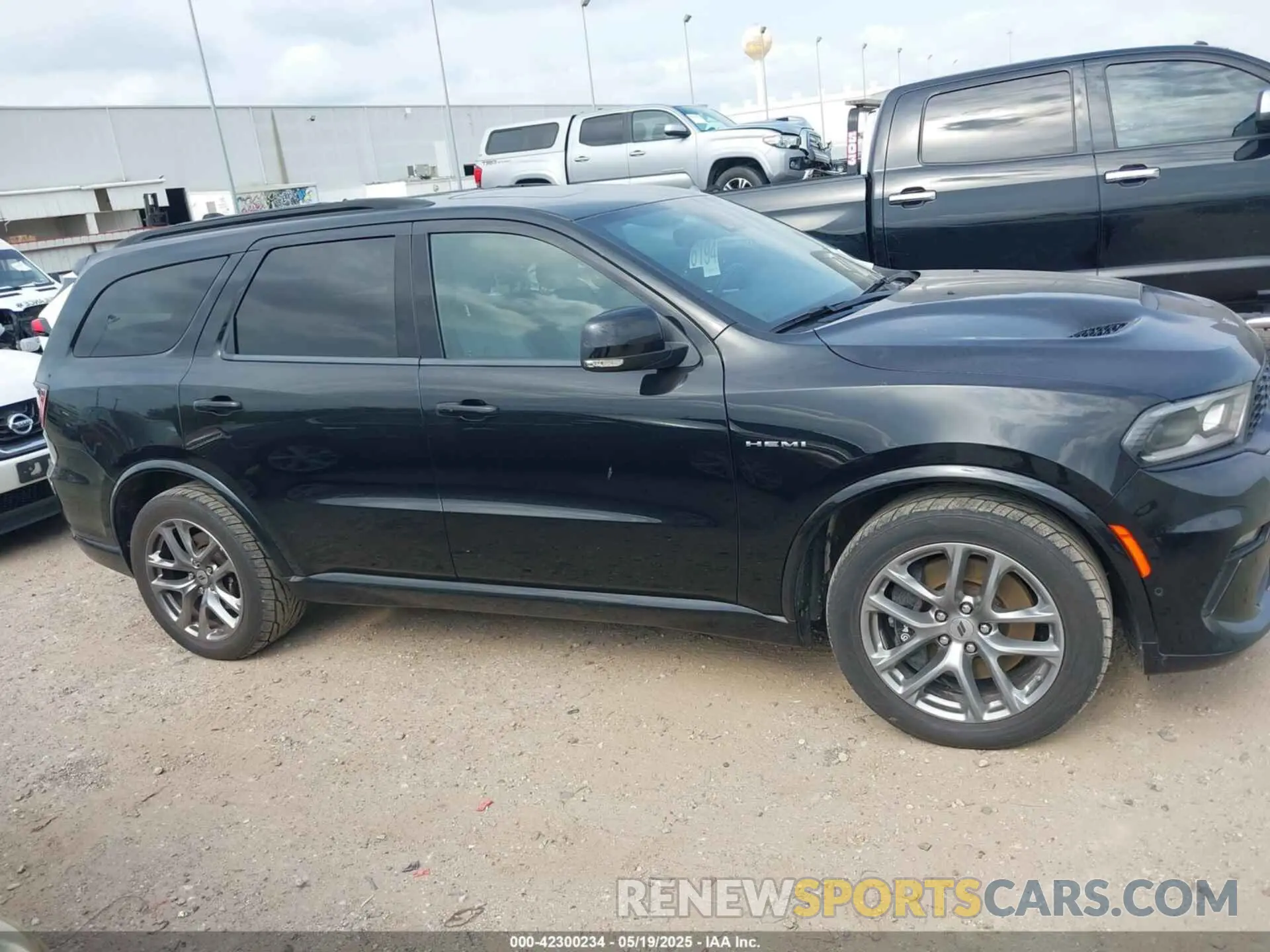 13 Photograph of a damaged car 1C4SDJCTXNC223161 DODGE DURANGO 2022