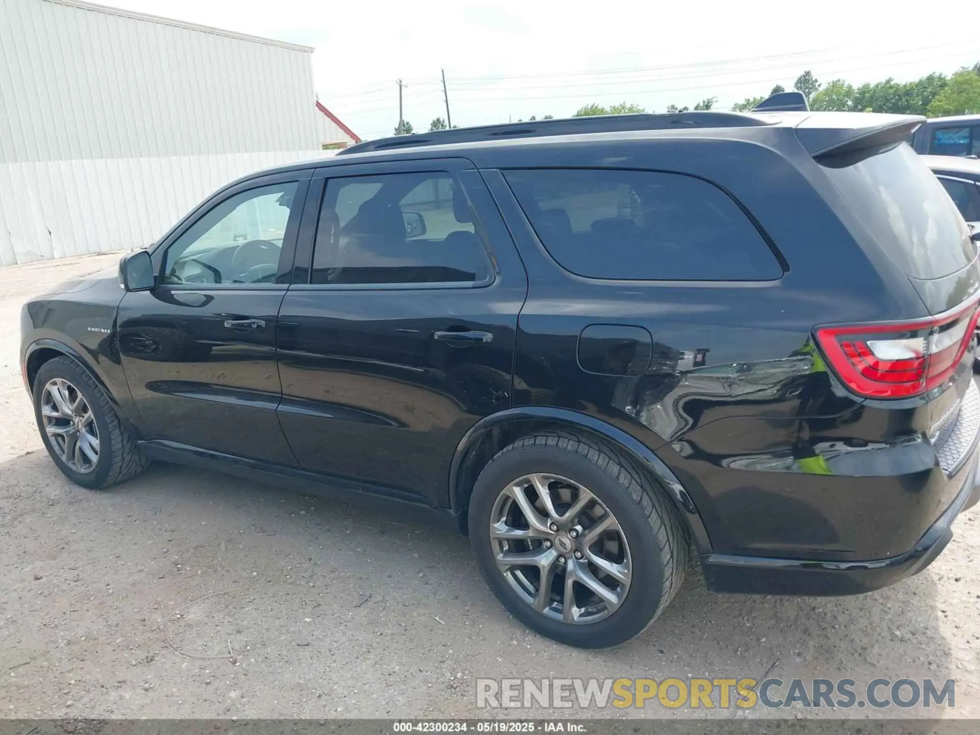 14 Photograph of a damaged car 1C4SDJCTXNC223161 DODGE DURANGO 2022