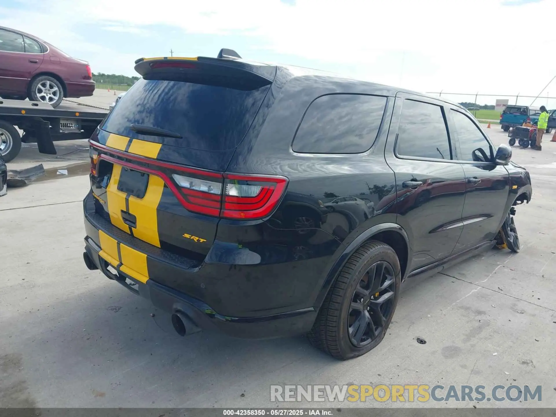 4 Photograph of a damaged car 1C4SDJGJ1NC195596 DODGE DURANGO 2022
