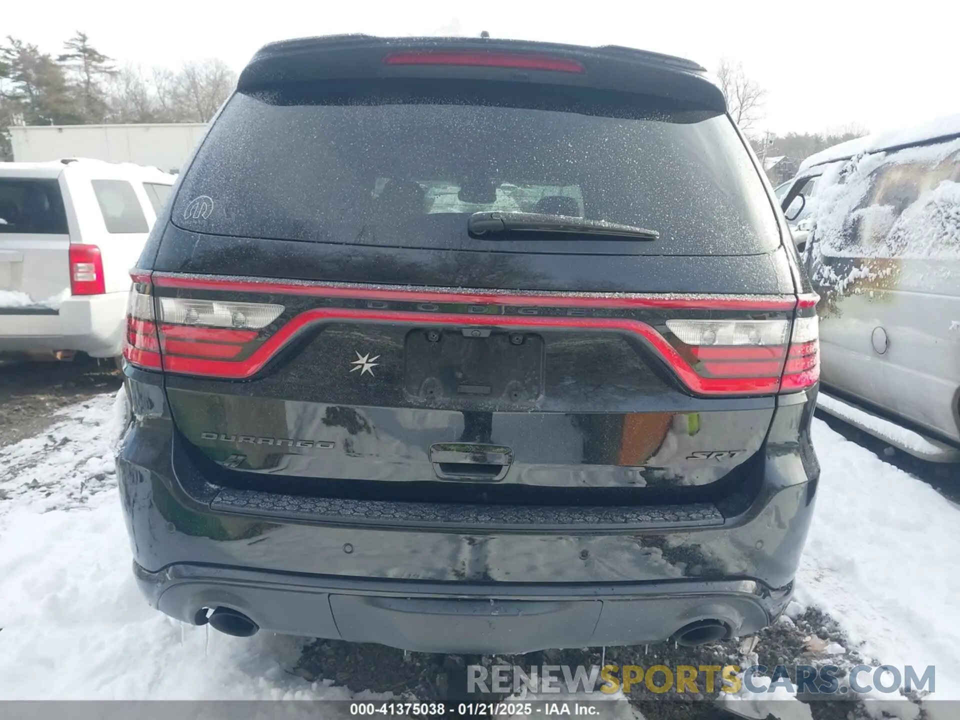 16 Photograph of a damaged car 1C4SDJGJ8NC133080 DODGE DURANGO 2022