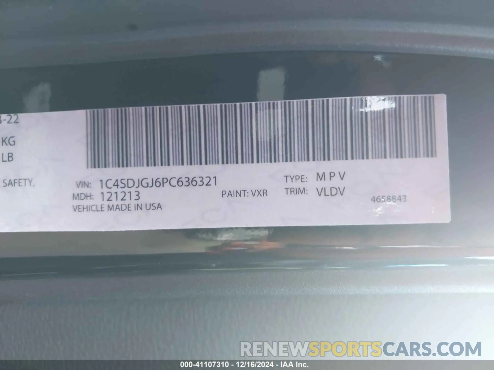 9 Photograph of a damaged car 1C4SDJGJXNC135543 DODGE DURANGO 2022